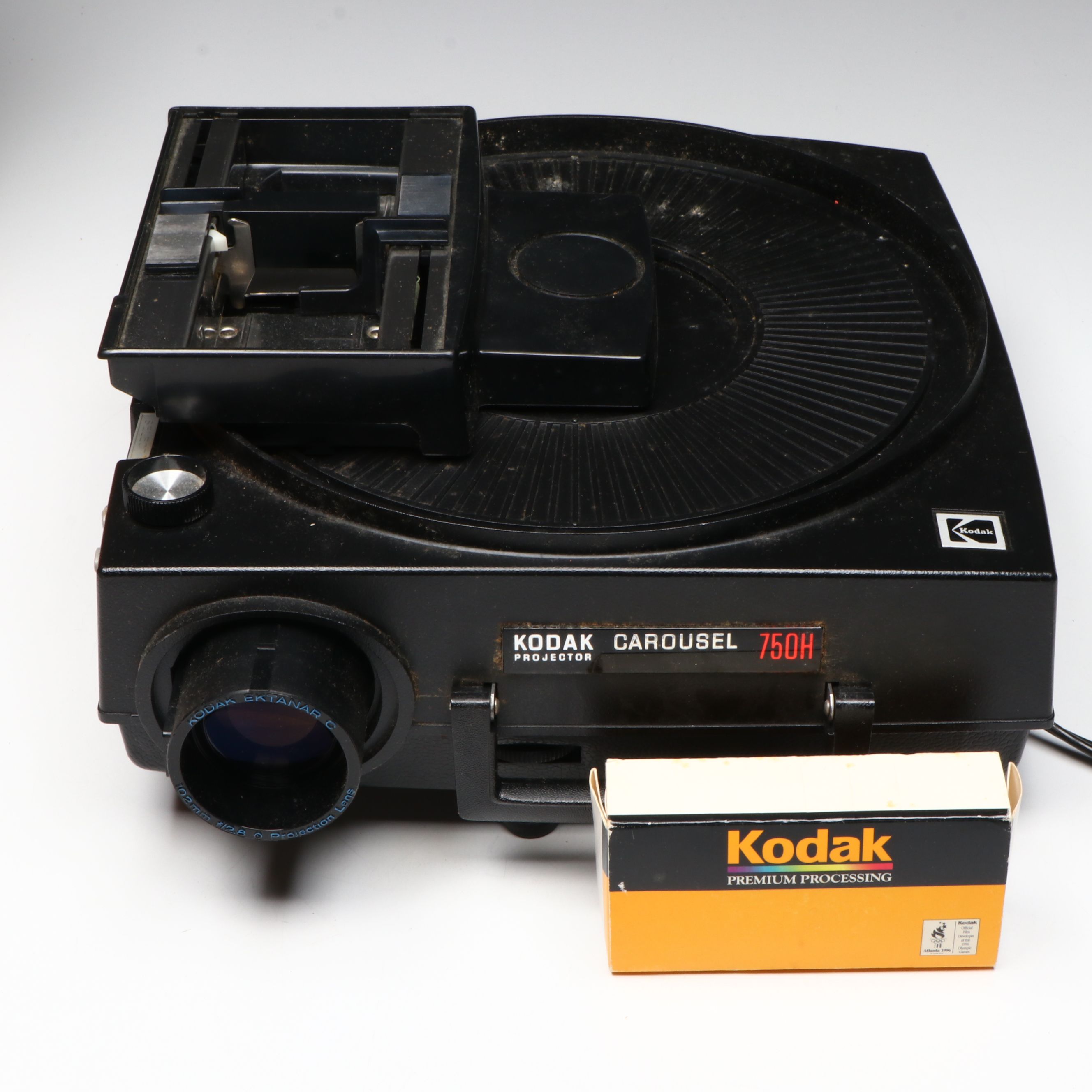Kodak 750H Electric Carousel Slide Projector with Stack Loader, Pana-Vue Slides