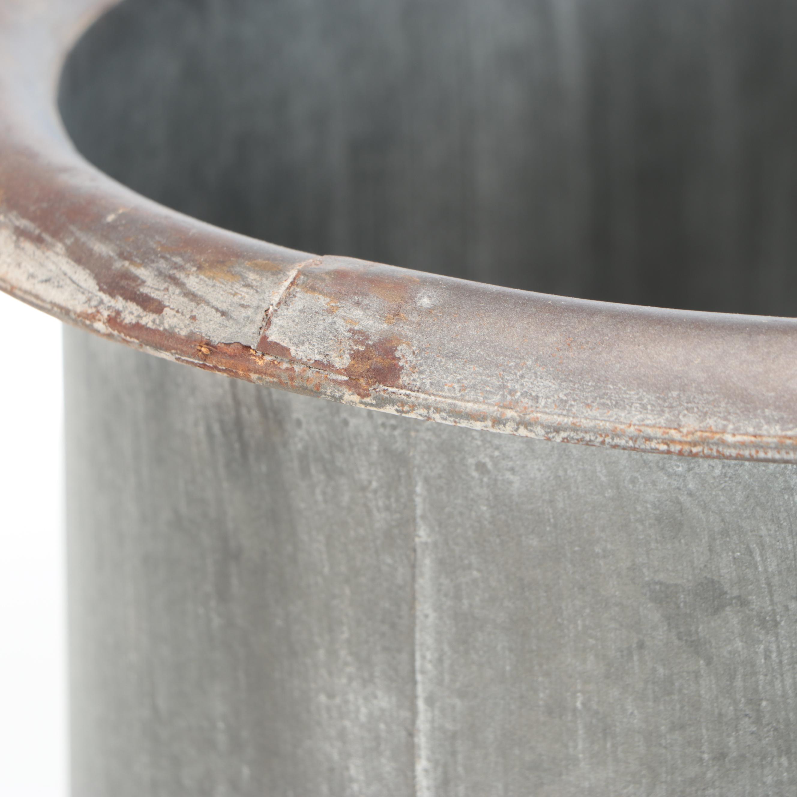 Victorian Style Galvanized Metal Clawfoot Tub