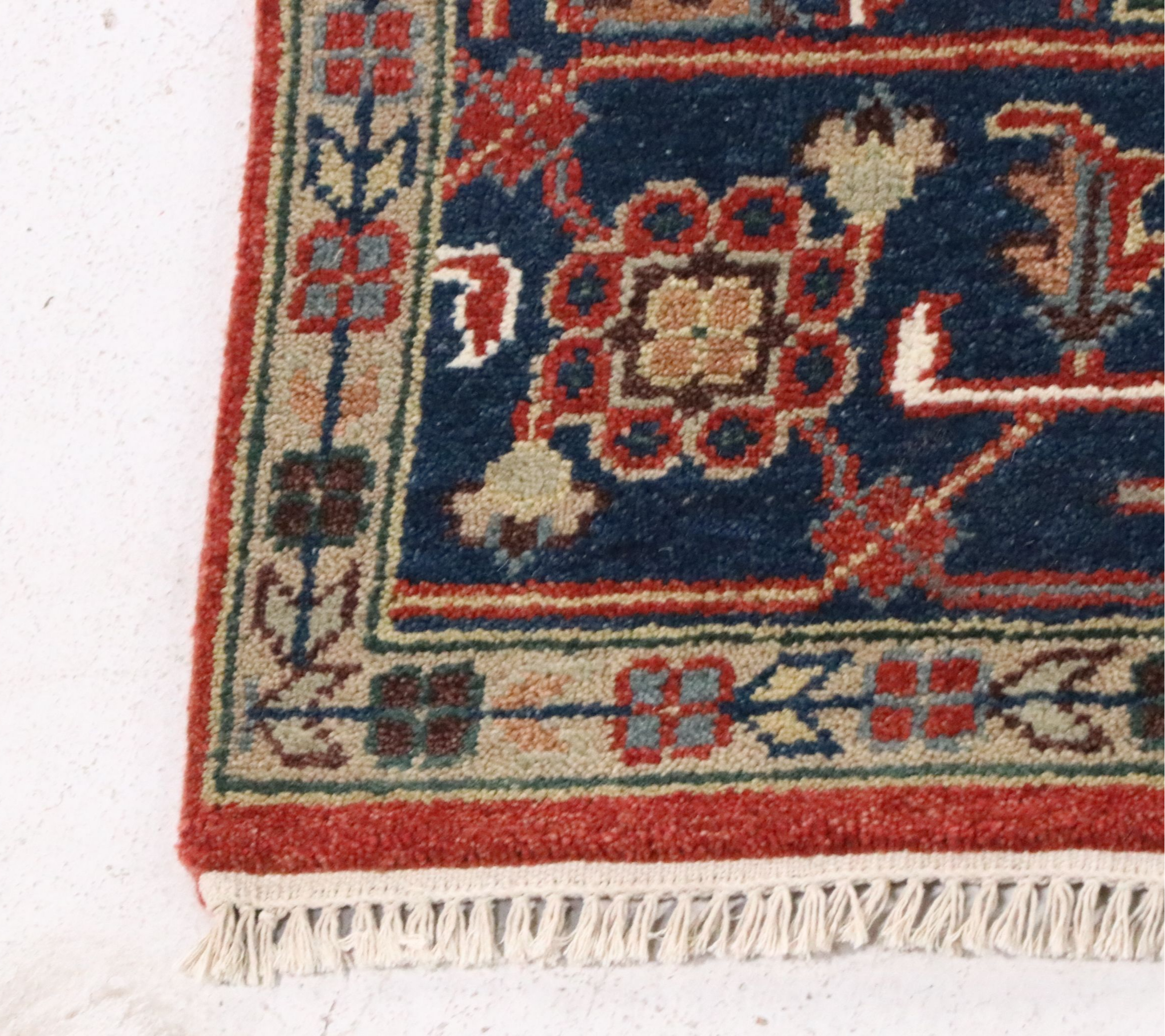 8'9 x 11'11 Hand-Knotted Indo-Persian Heriz Area Rug