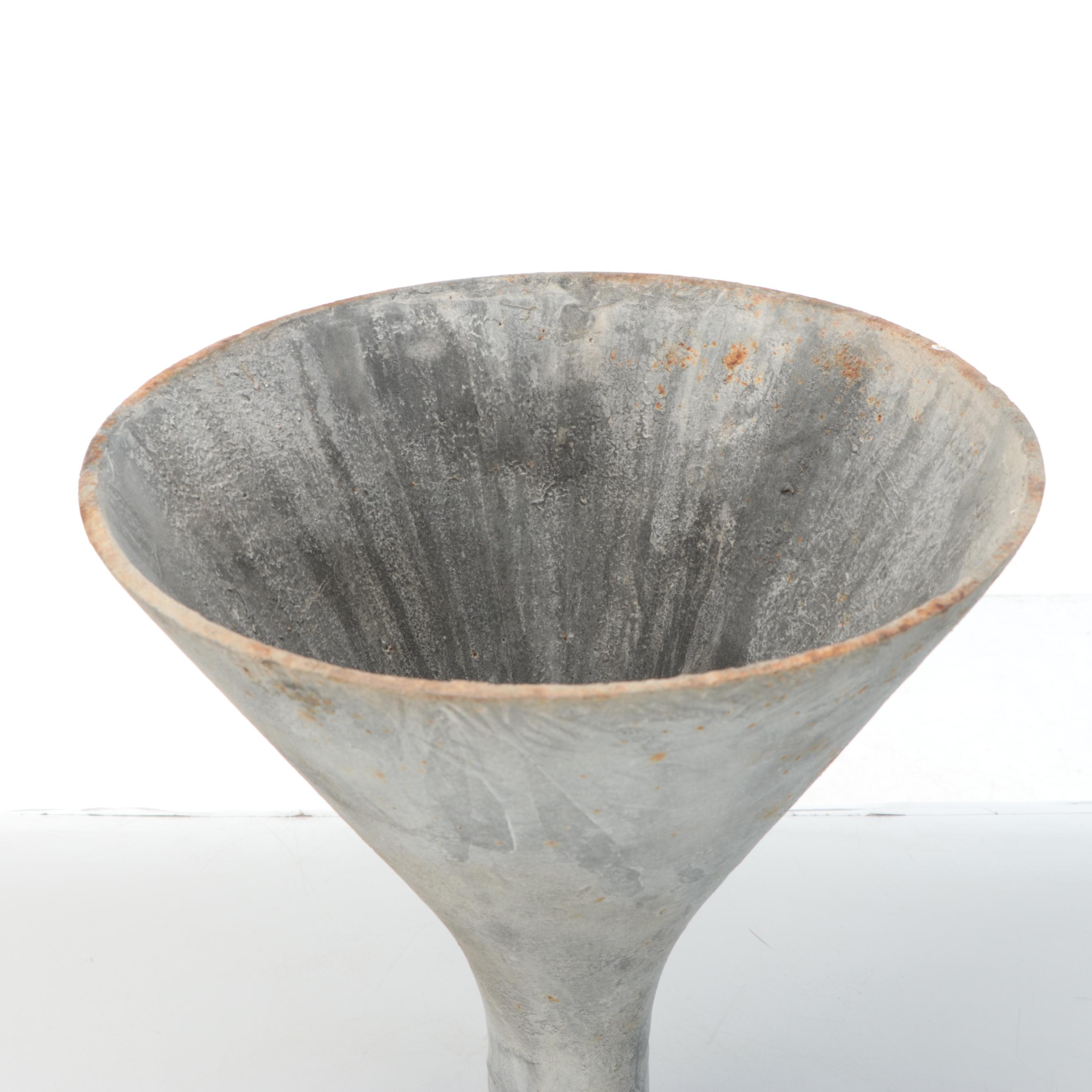 Pair of Mid Century Modern Style Metal Spindle Planters, Manner of Willy Guhl