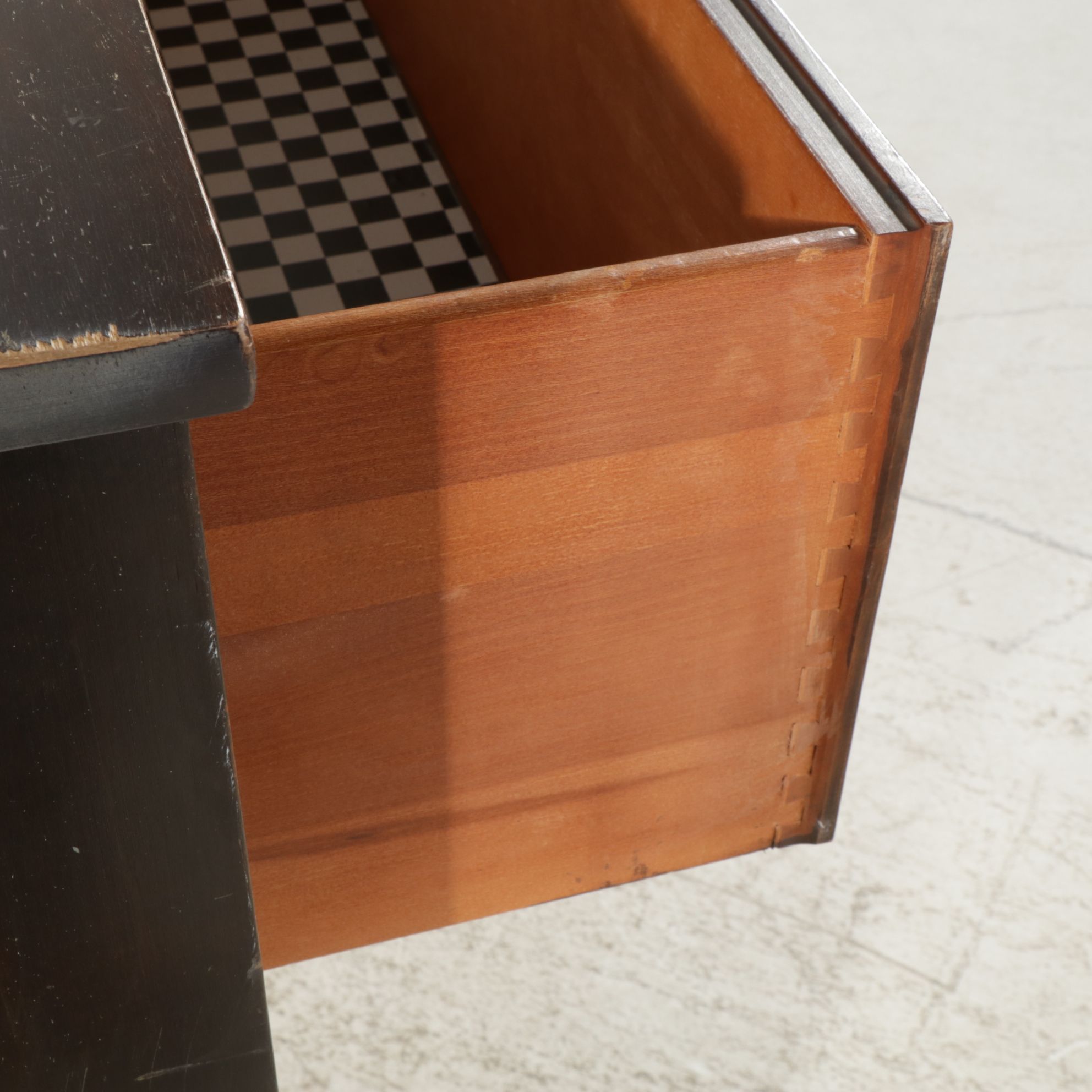 Jenny Lind Style Mahogany Chest of Drawers, Late 19th Century