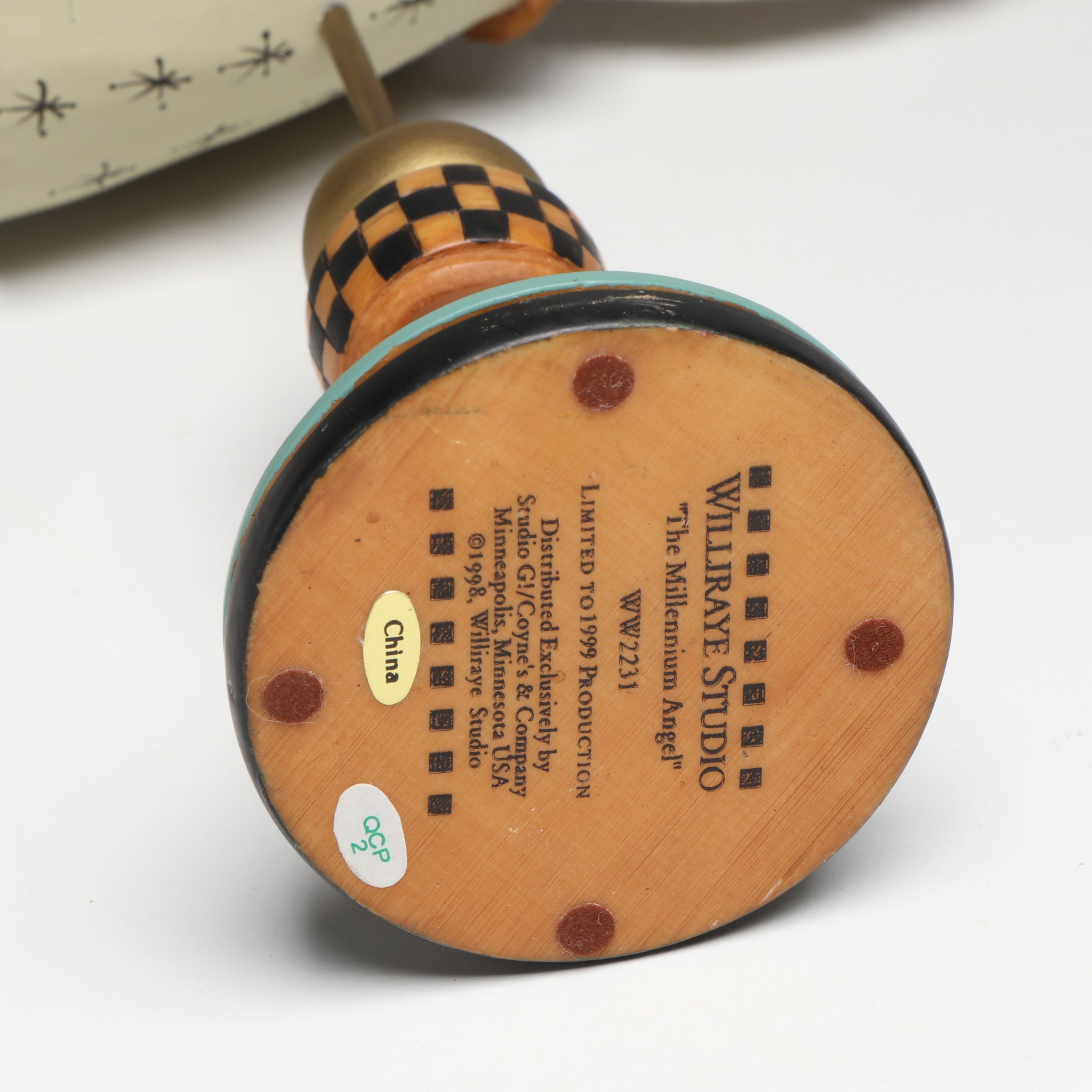 Williraye Studio Resin Christmas Décor