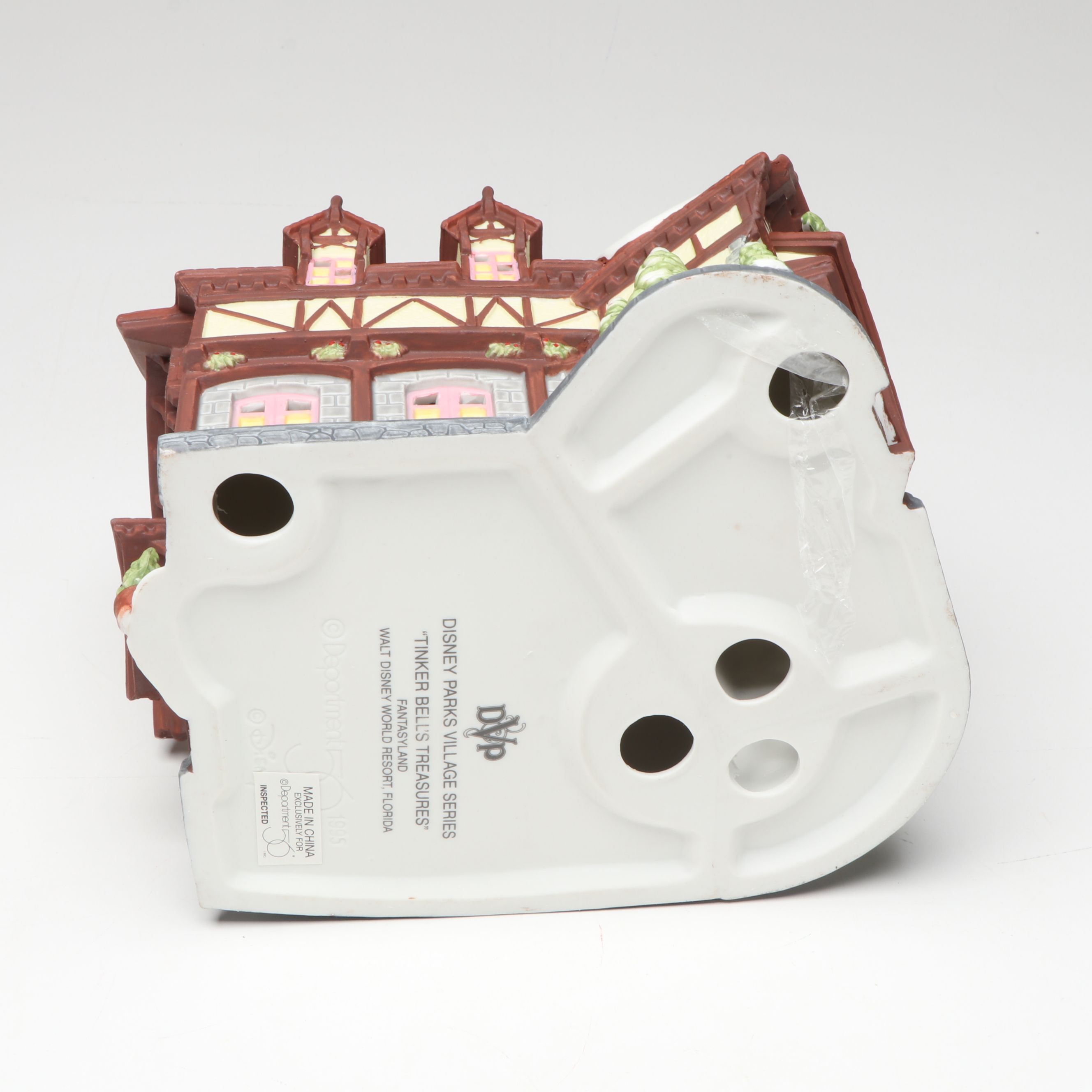 "Mickey's Christmas Carol" and More Disney Parks Village Series Sets