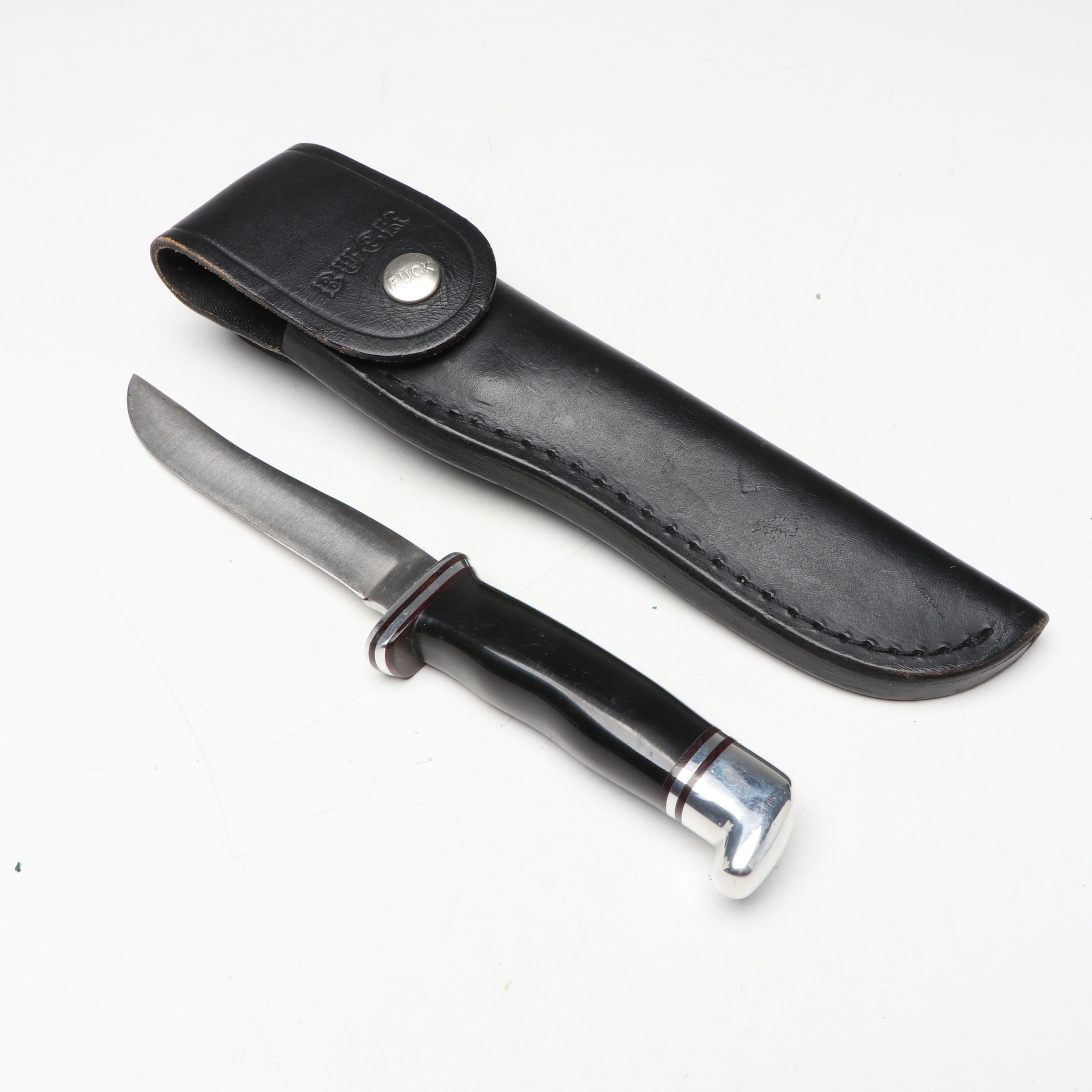 Buck Fixed Blade Knife with Other Folding Knives and Leather Cases