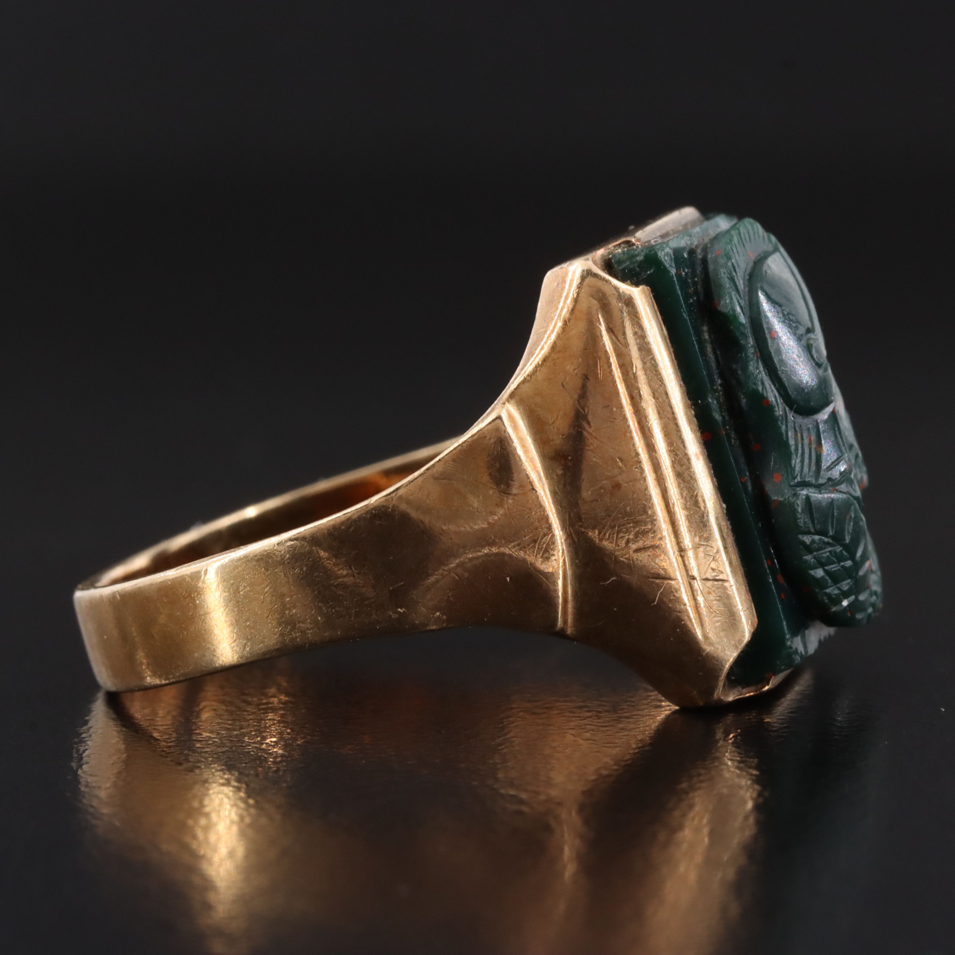 Vintage 10K Bloodstone Capita Jugata Cameo Ring