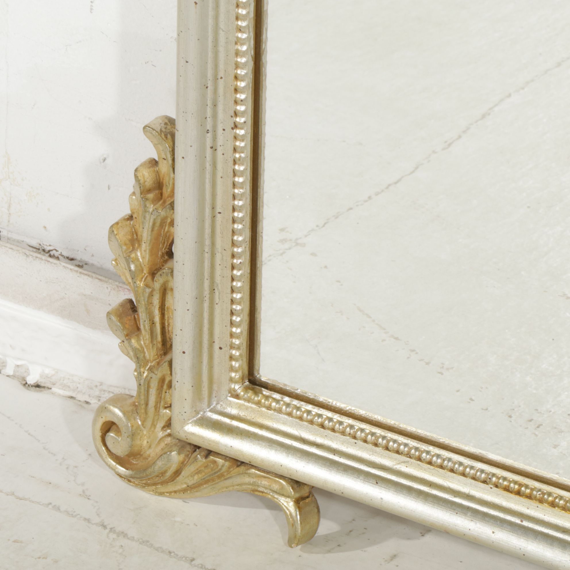 Ethan Allen Italianate Hollywood Regency Wall Mirror