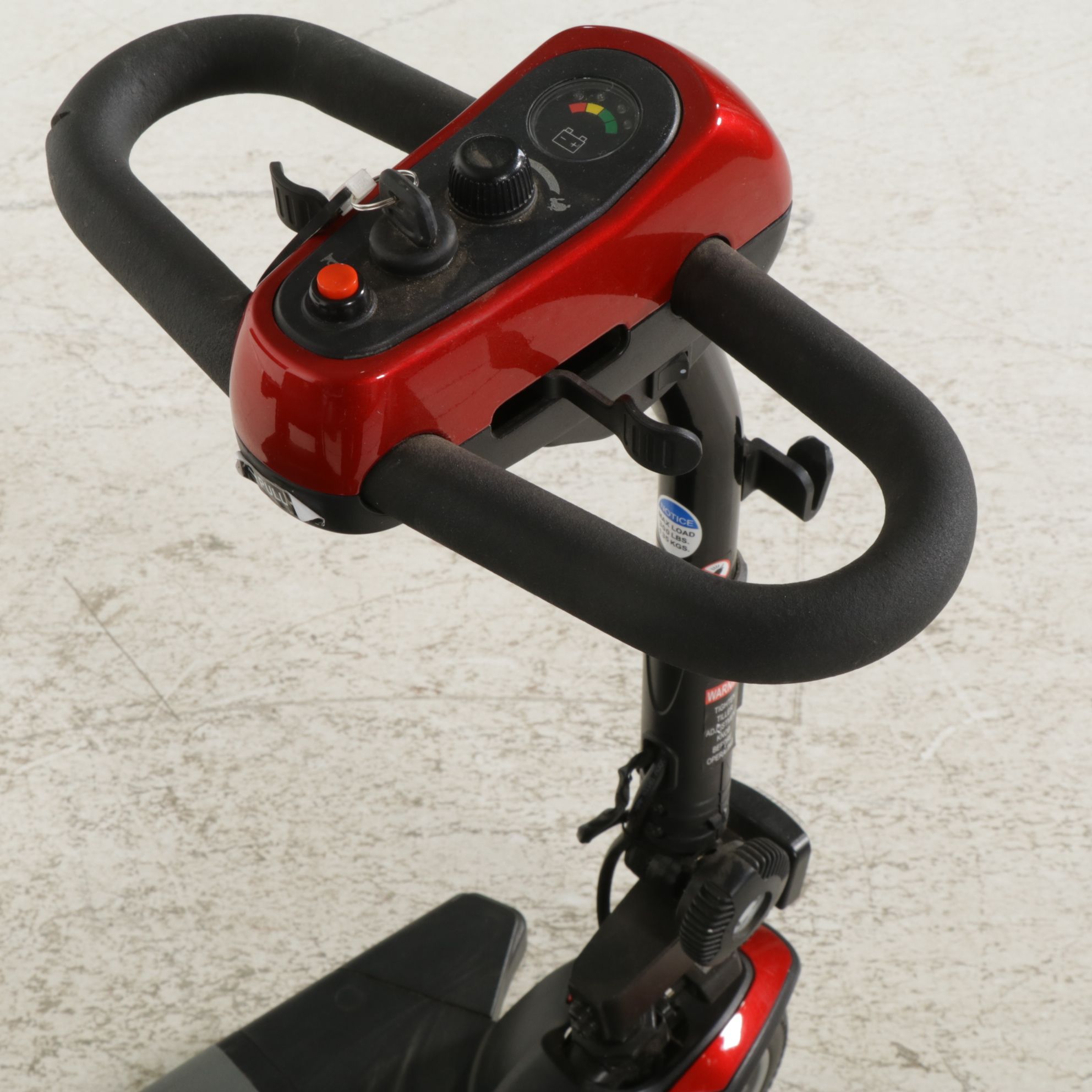 Golden Buzz Around XL Battery-Powered Three Wheeler