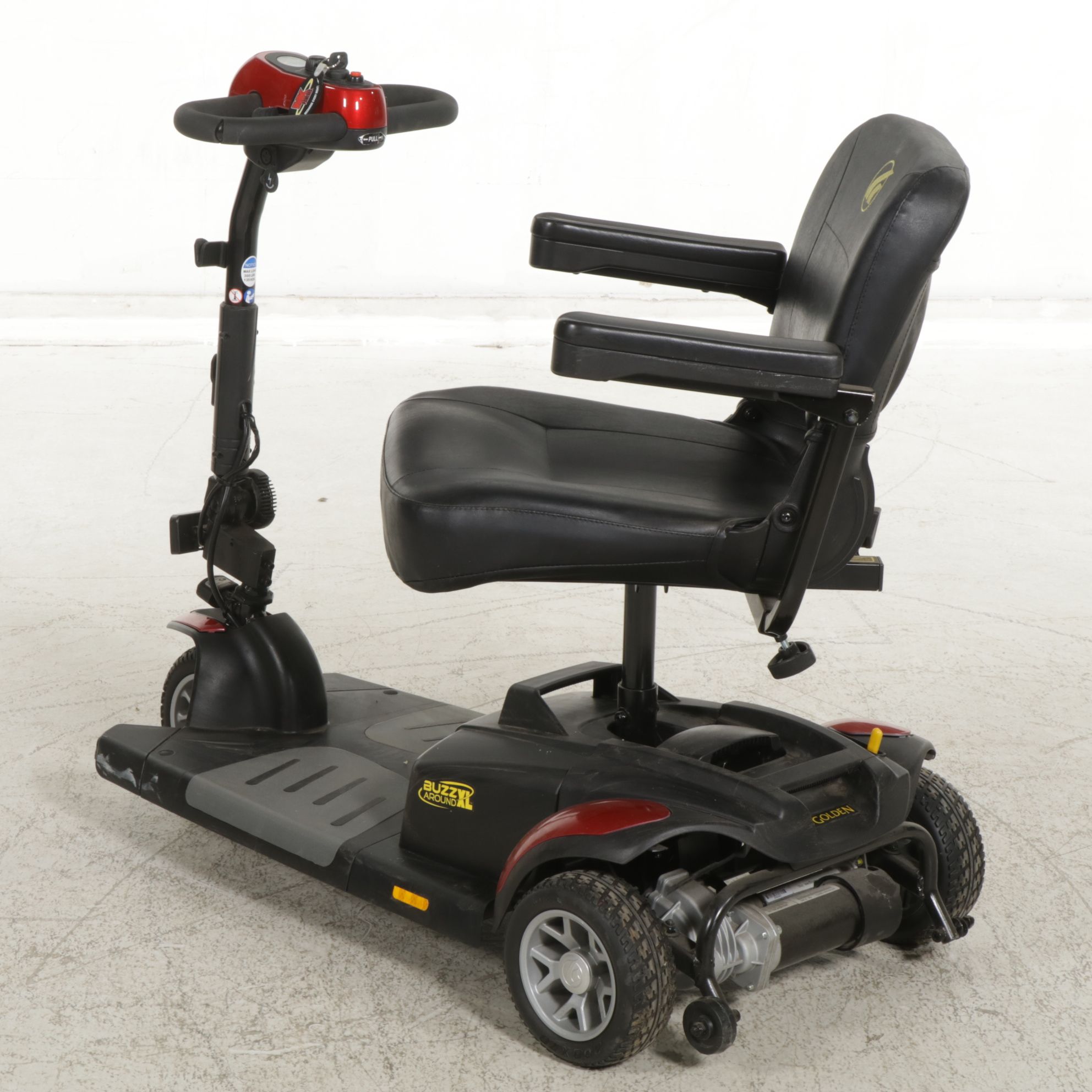 Golden Buzz Around XL Battery-Powered Three Wheeler