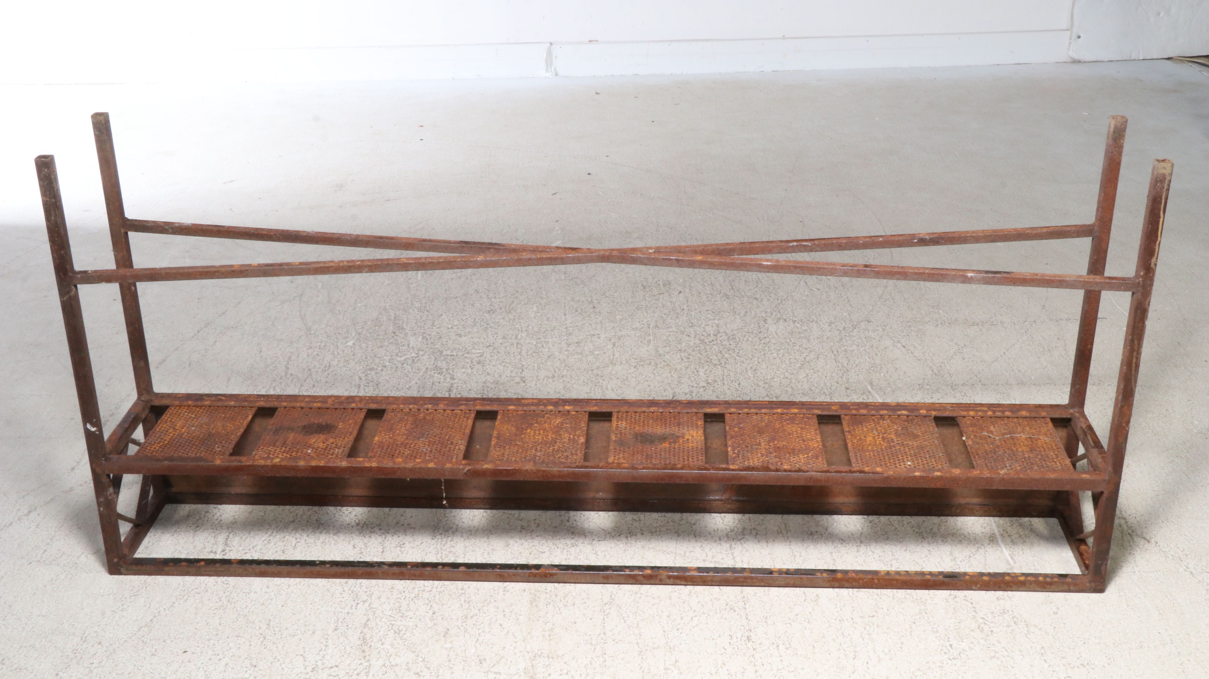 Metal Framed Garden Planter Stand