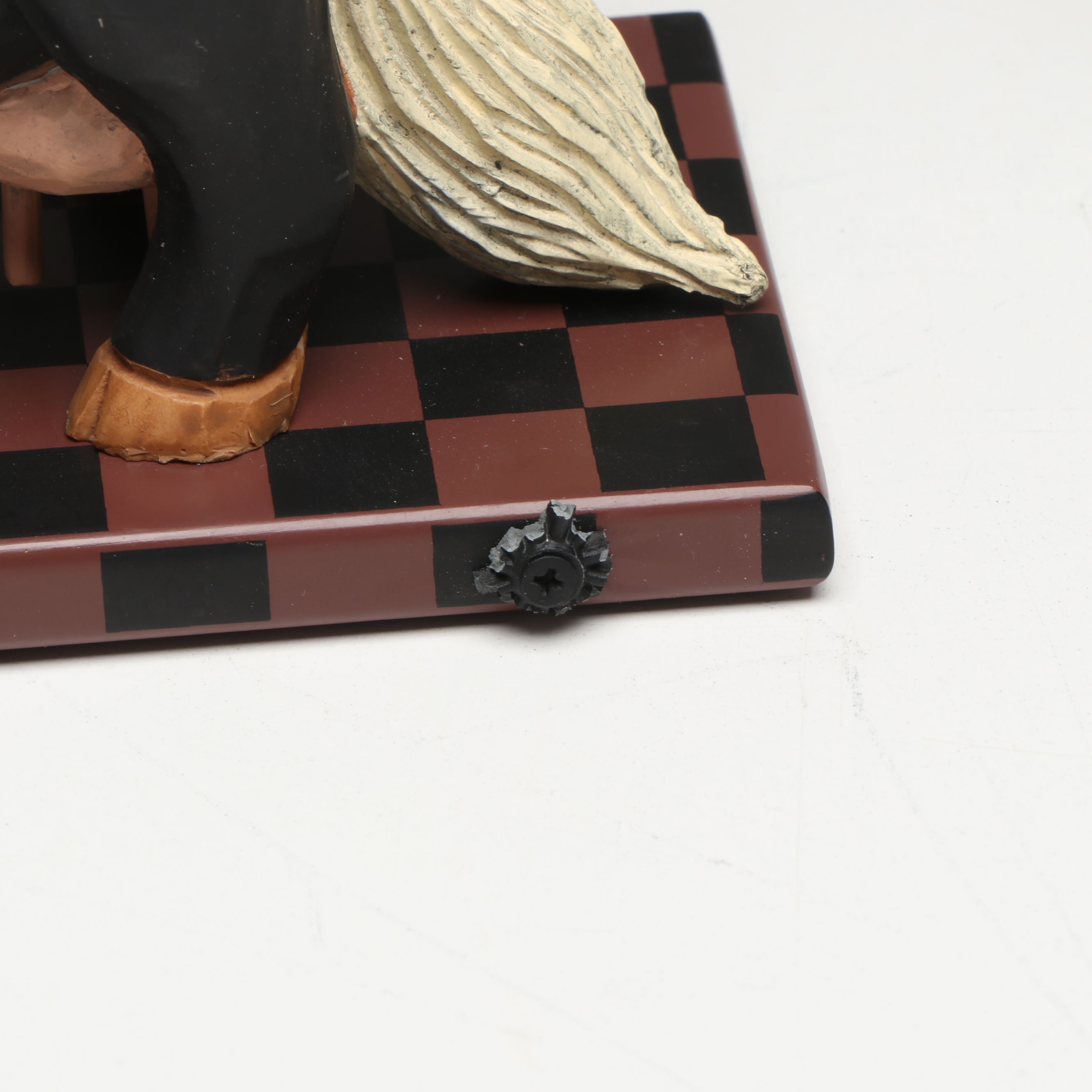 Williraye Studio Folk Art Resin Décor