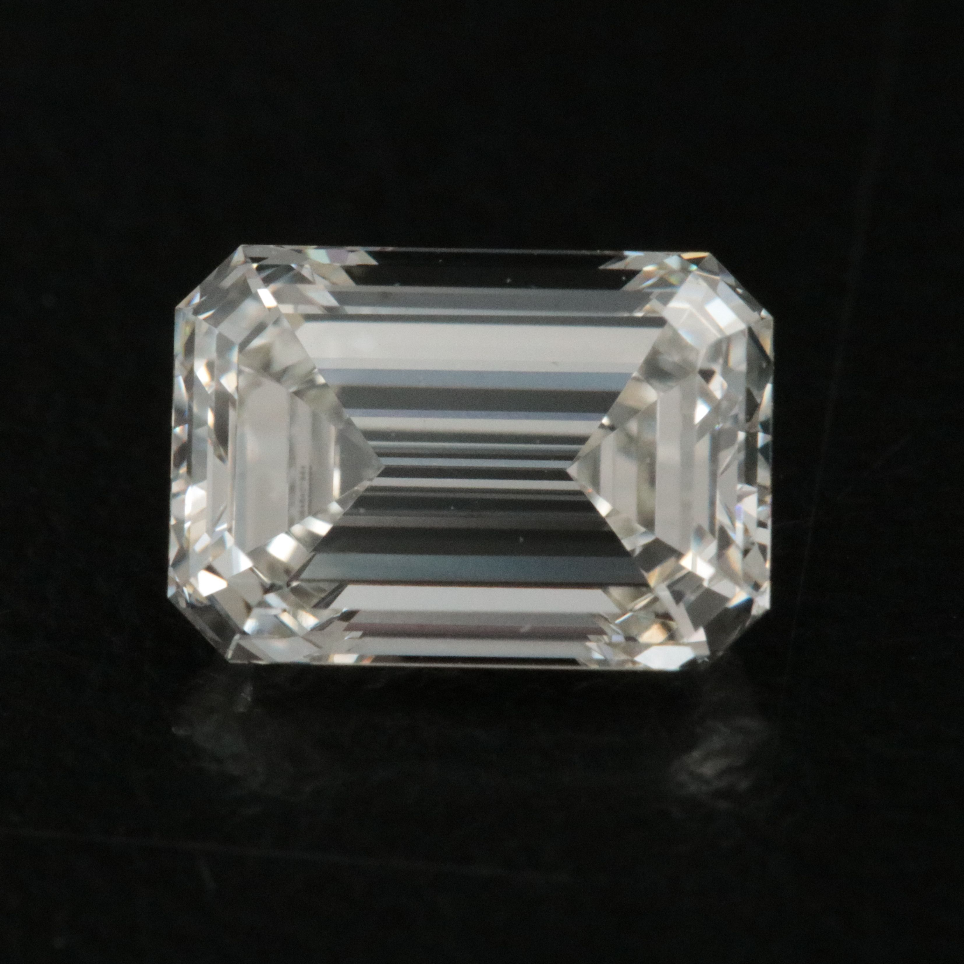 Loose 1.73 CT Lab Grown Diamond with IGI Report