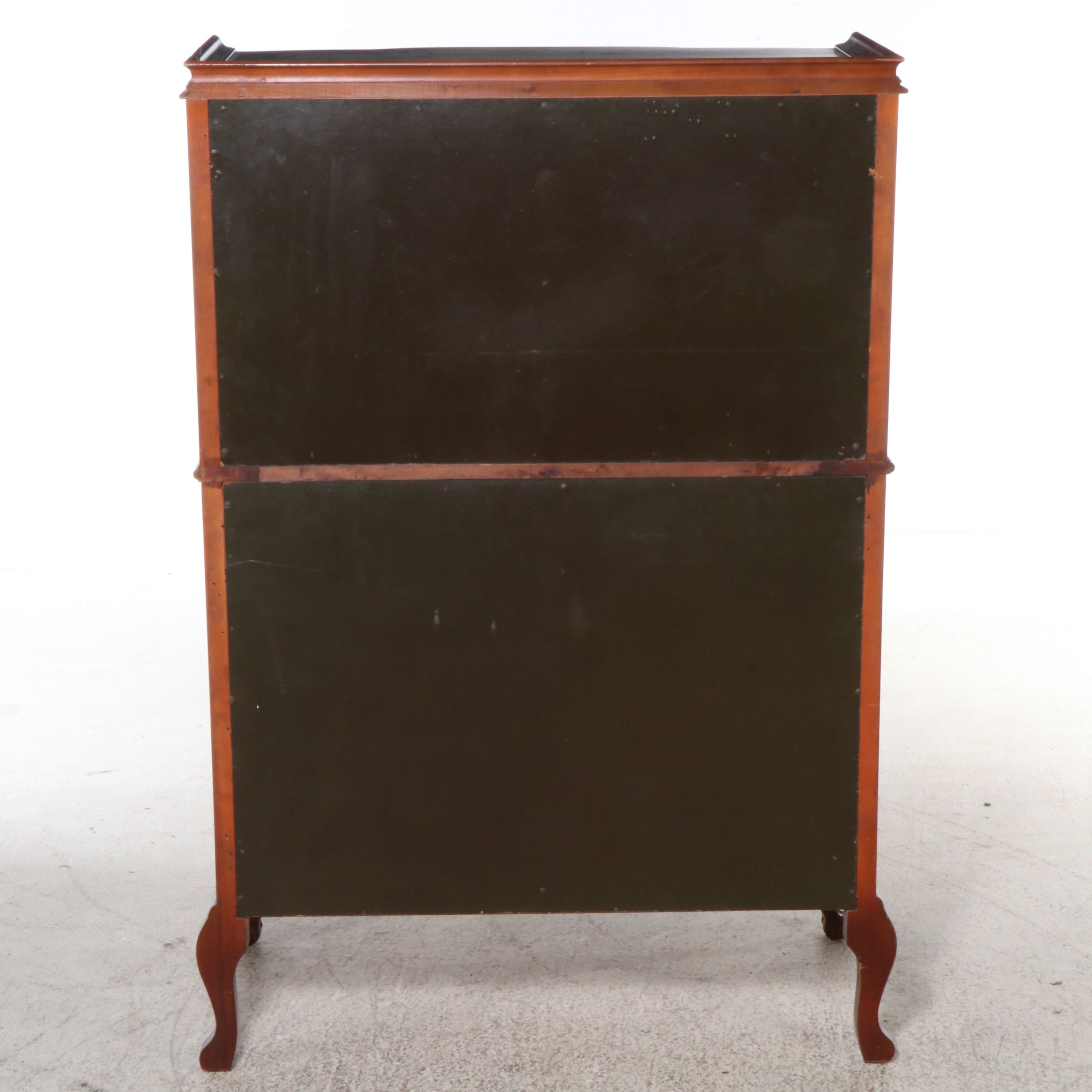Louis XVI Style Clawfoot Flame Mahogany Chest of Drawers, Early 20th Century