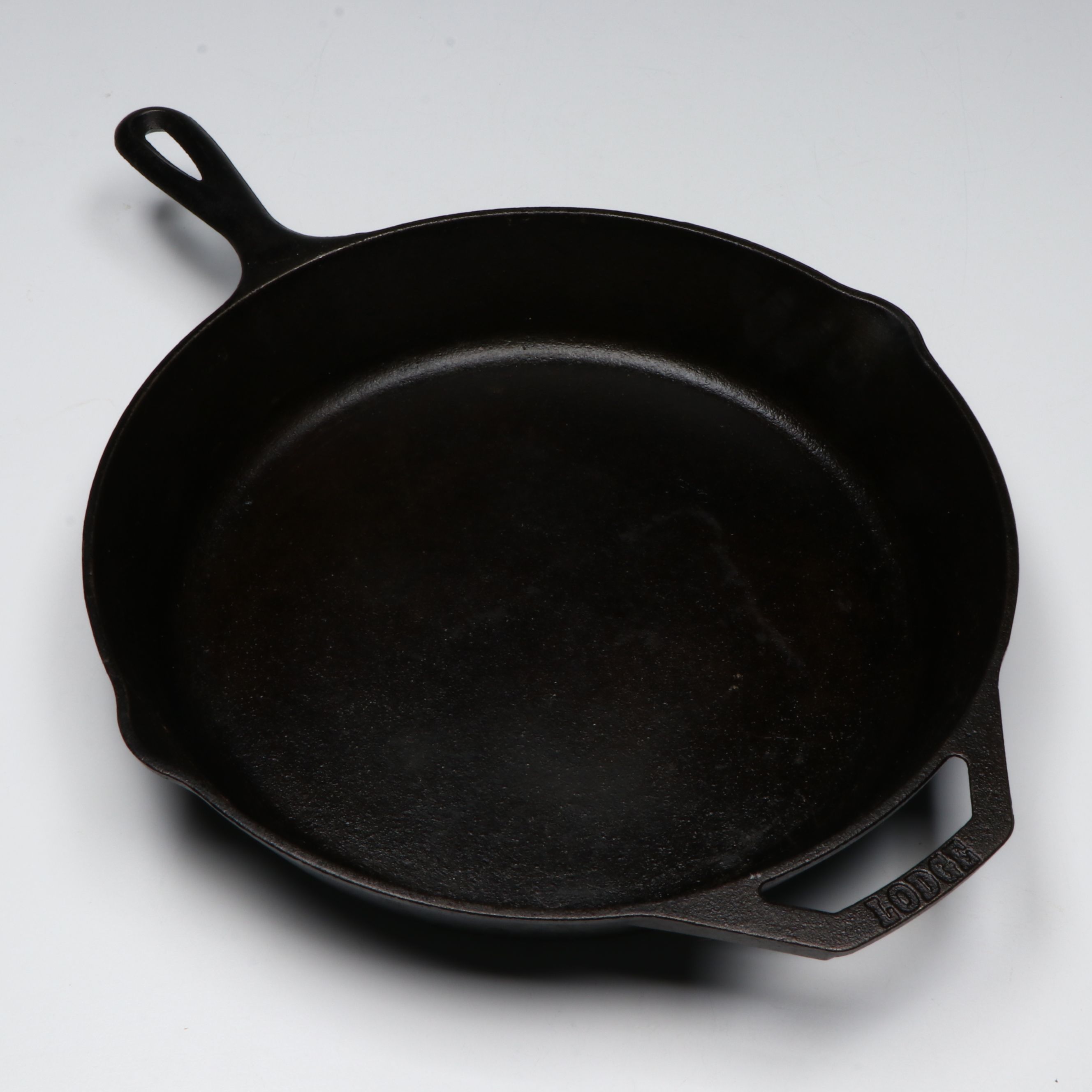 Lodge Cast Iron Pans with Cookbook