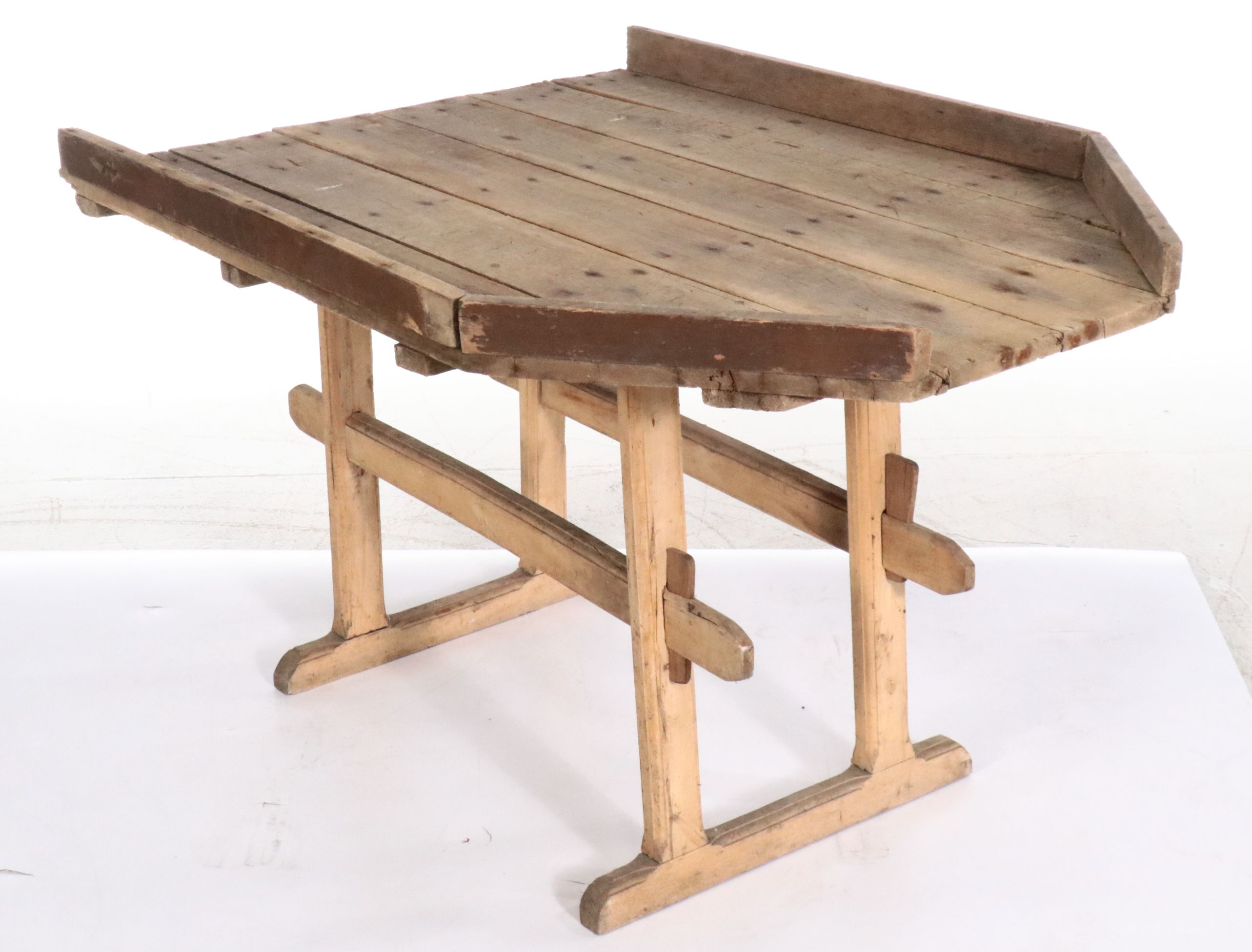 Continental Agricultural Work Table
