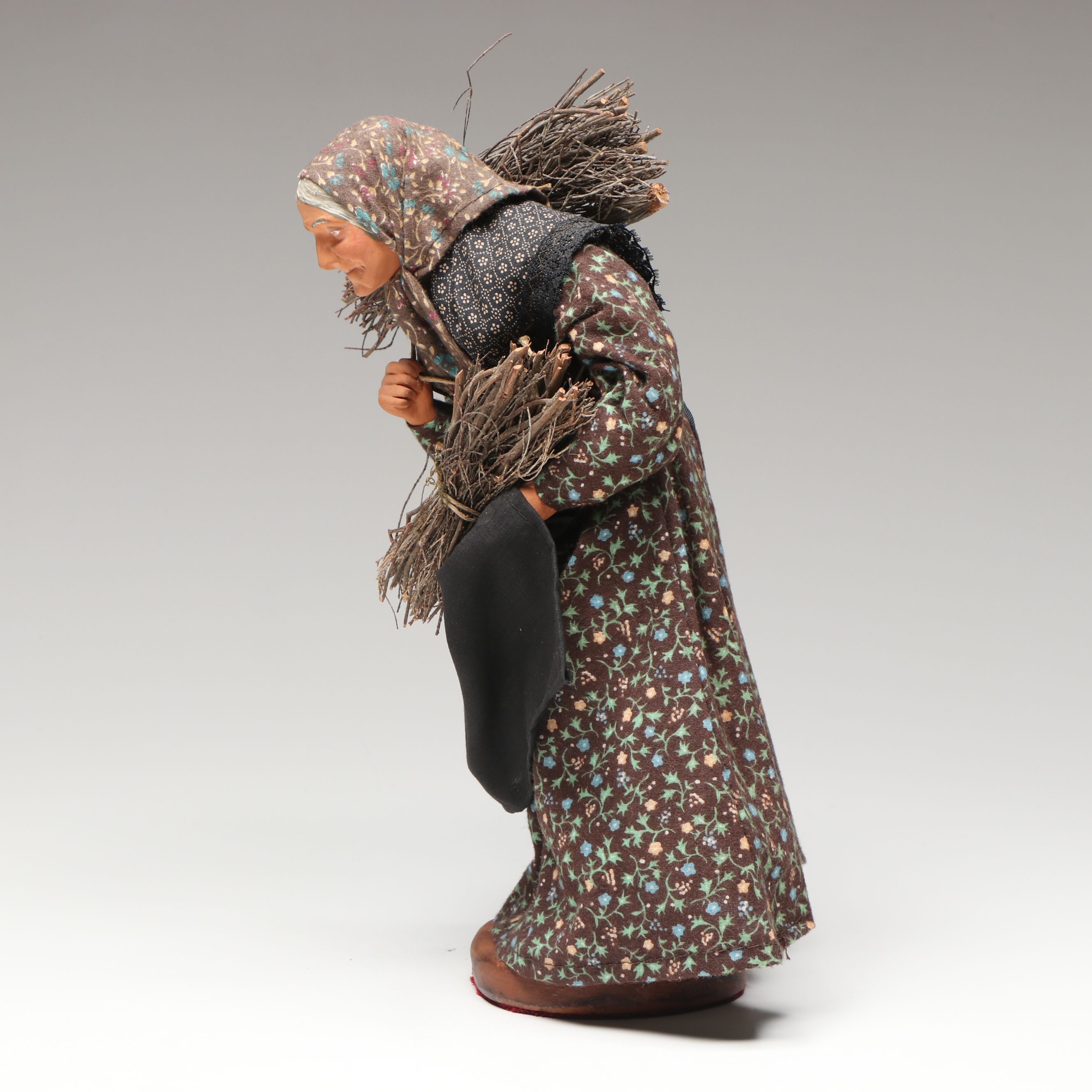 Santons Maryse Di Landro Old Woman Carrying Firewood Terracotta Figure