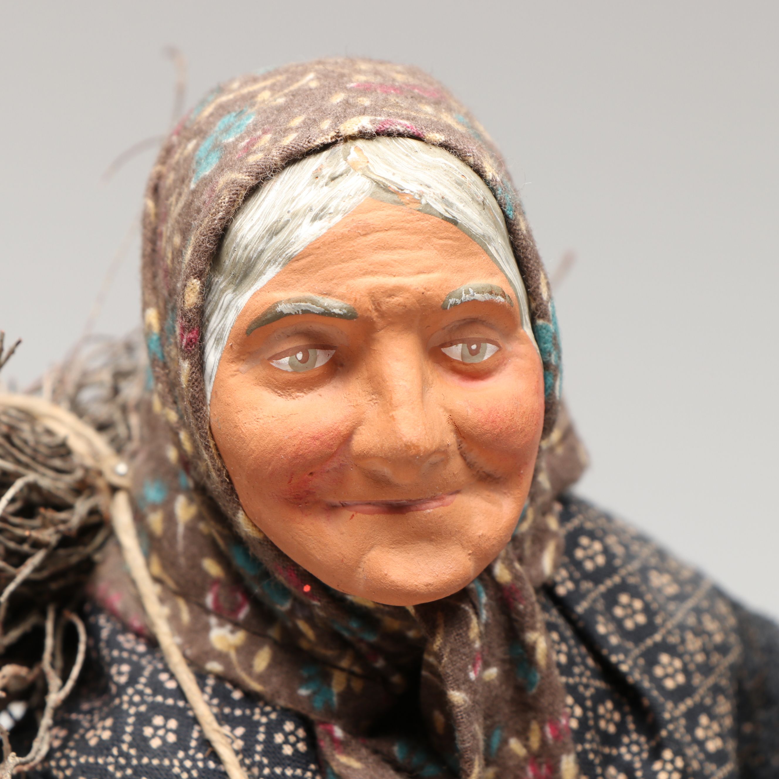 Santons Maryse Di Landro Old Woman Carrying Firewood Terracotta Figure