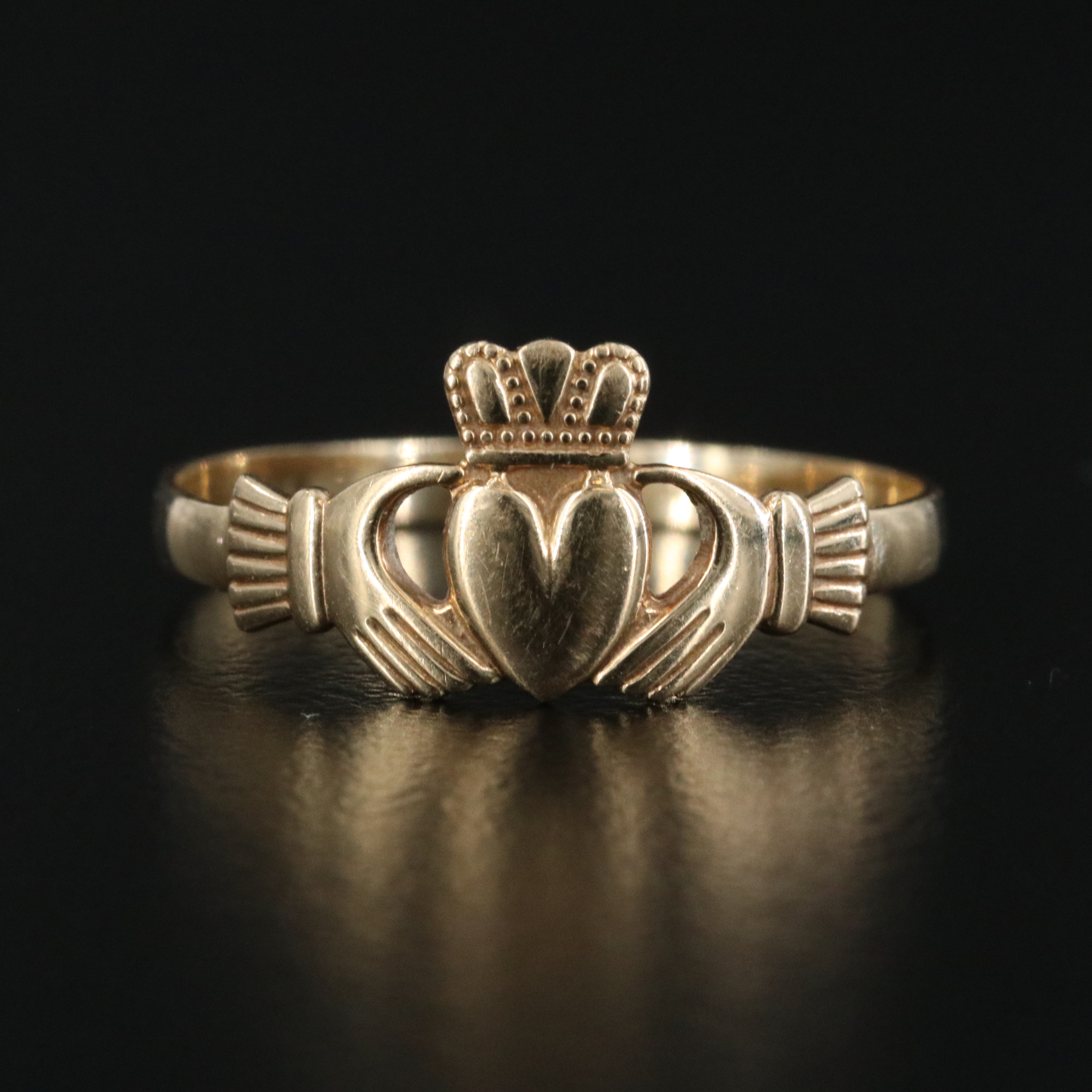 Irish 9K Claddagh Ring
