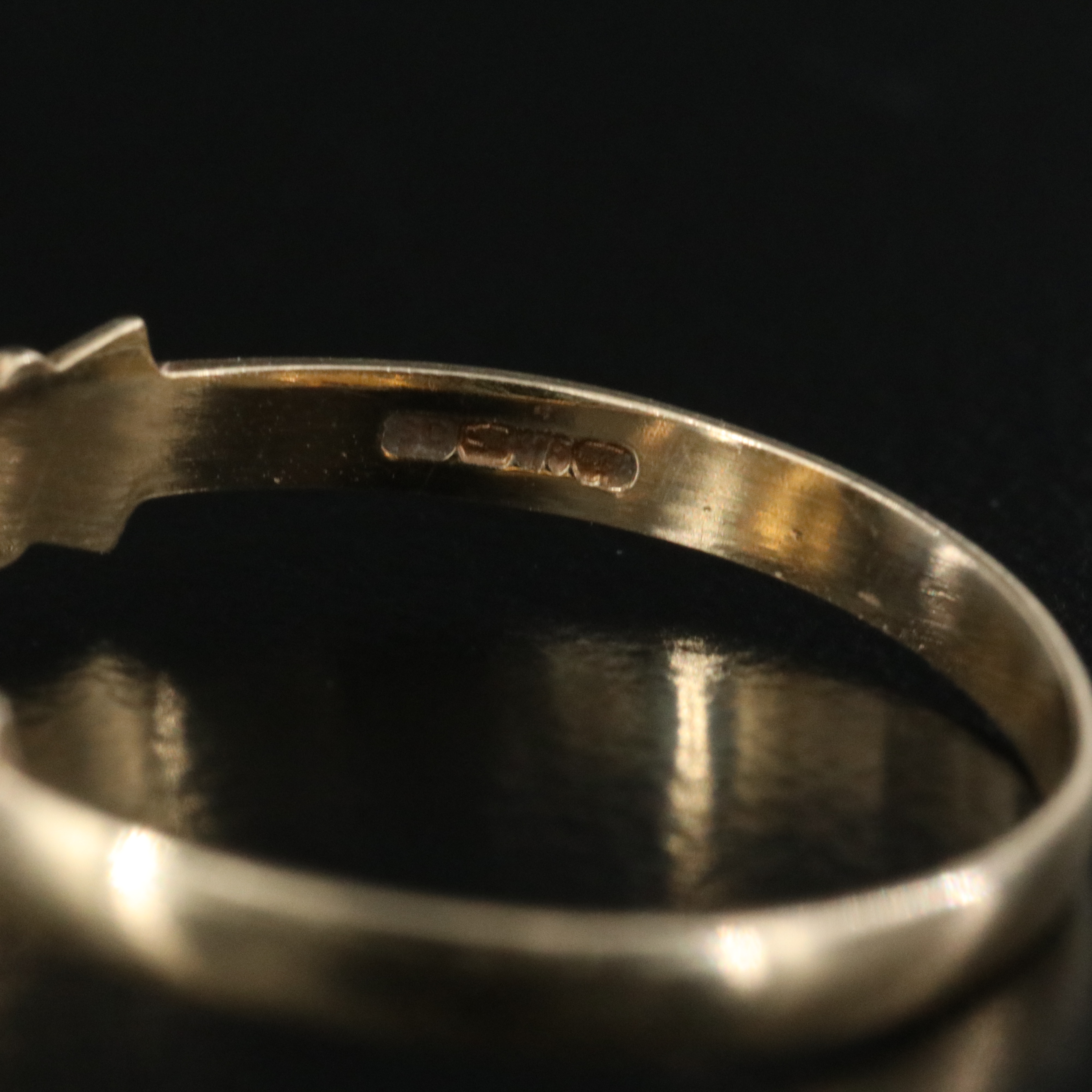 Irish 9K Claddagh Ring