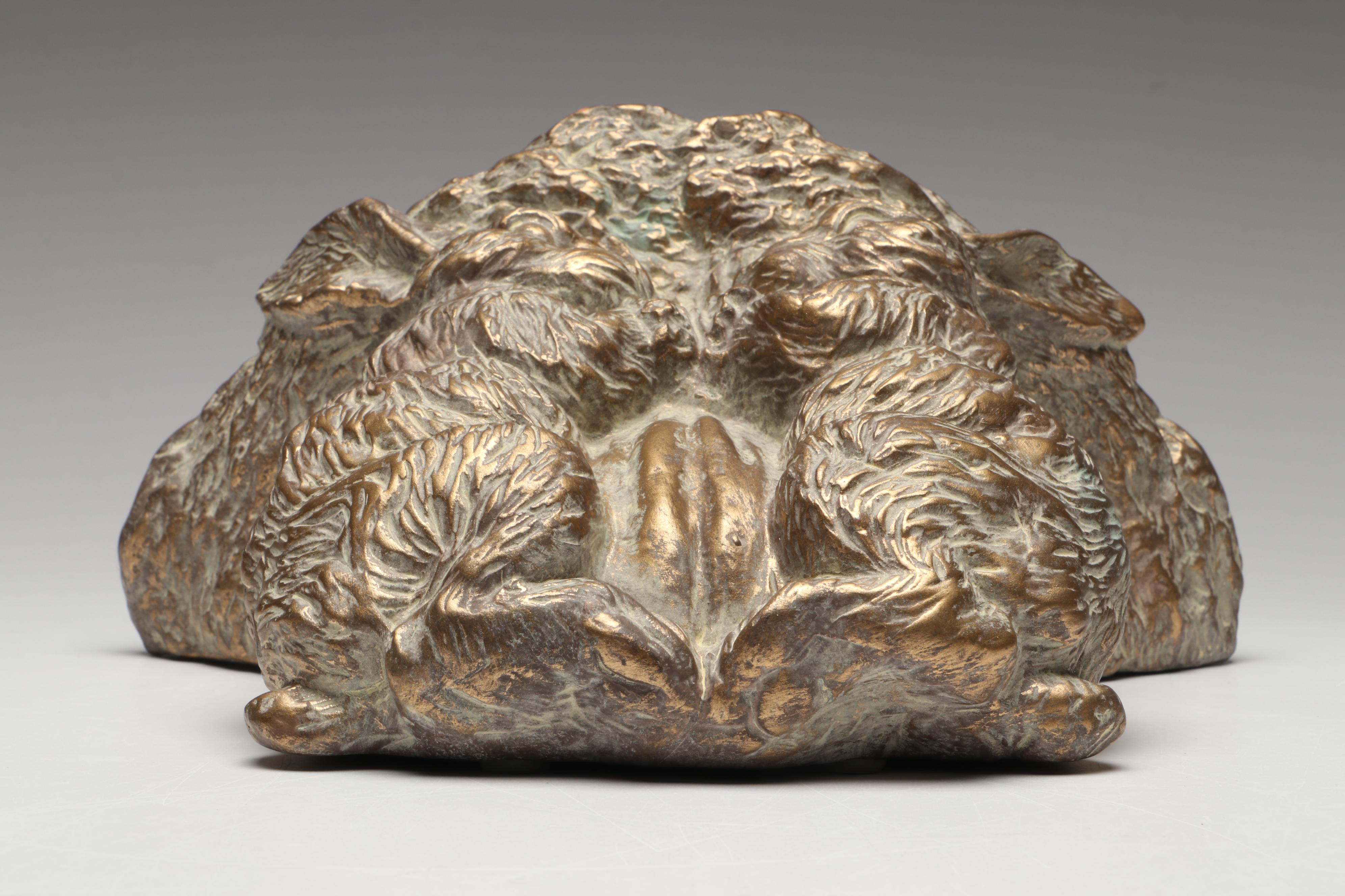 Lindsay Marie Gilt Distressed Rabbit Shelf with Distressed Bird Figurines