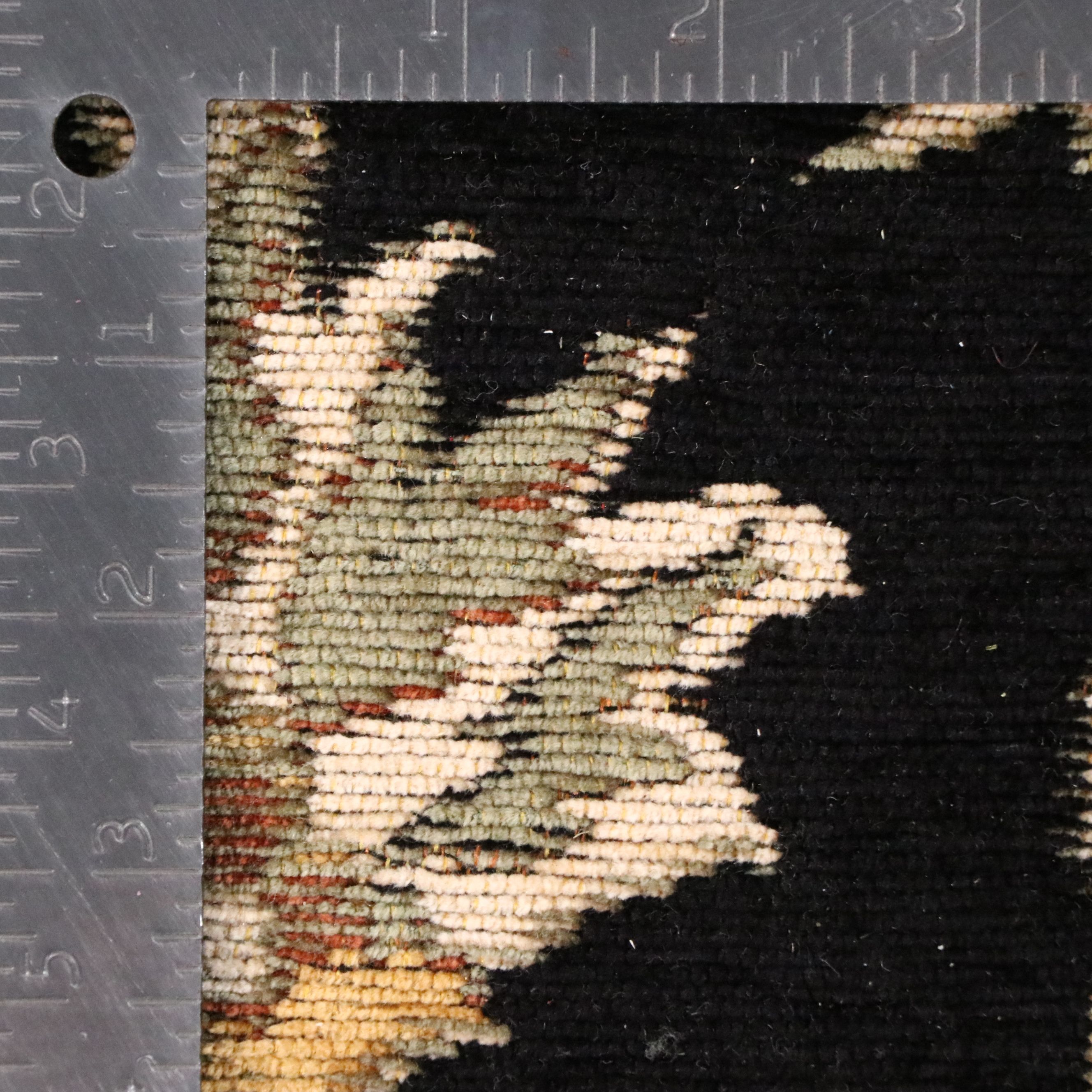 9'6 x 13'6 Machine Made Indian Agra Style Room-Sized Rug