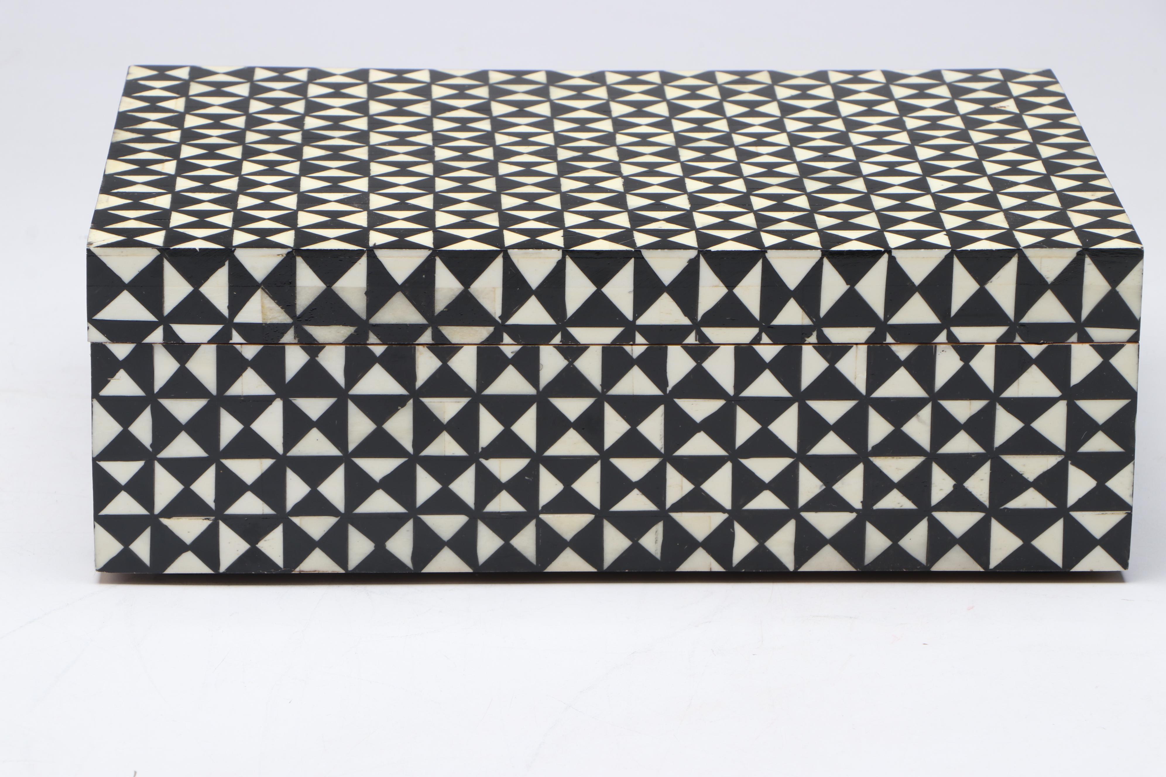 White and Black Bone Inlay Wooden Box