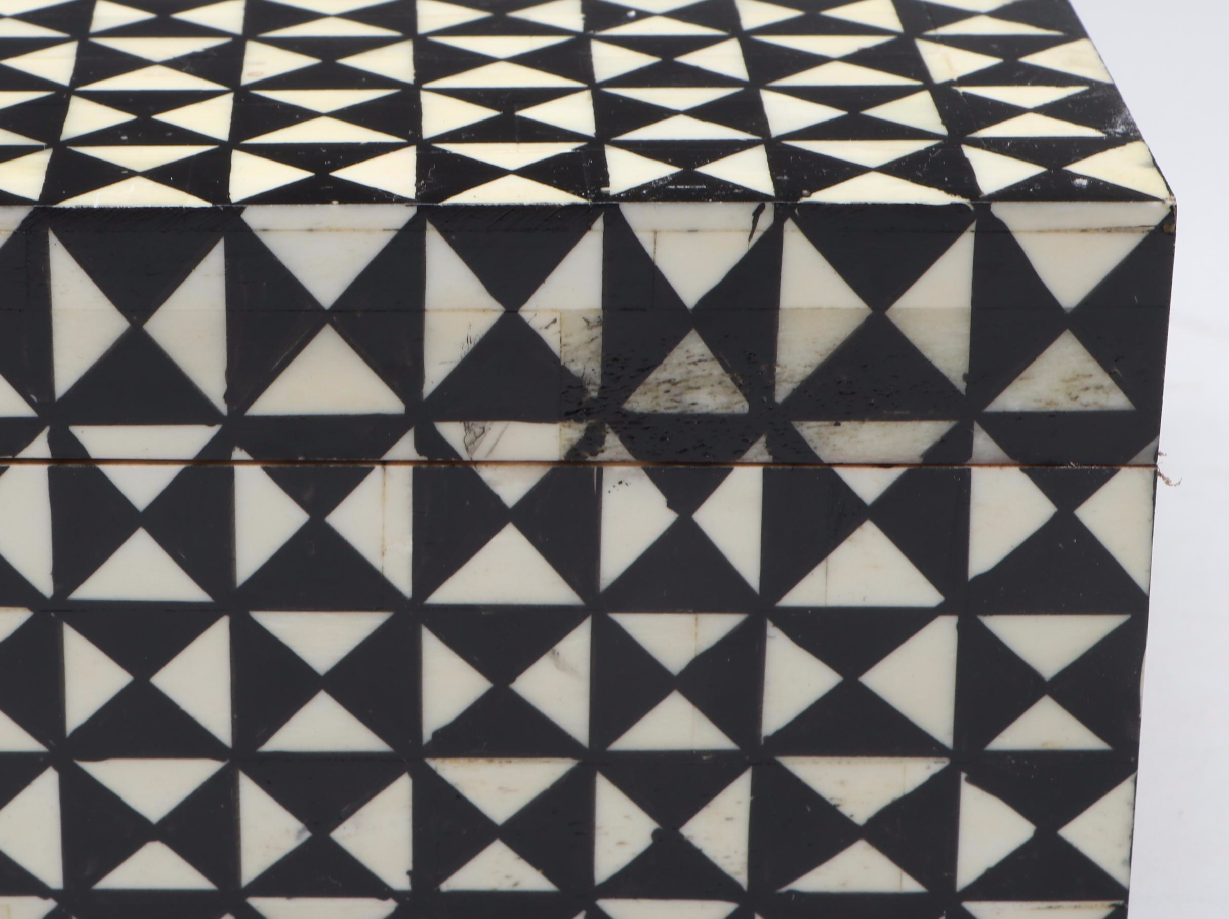 White and Black Bone Inlay Wooden Box
