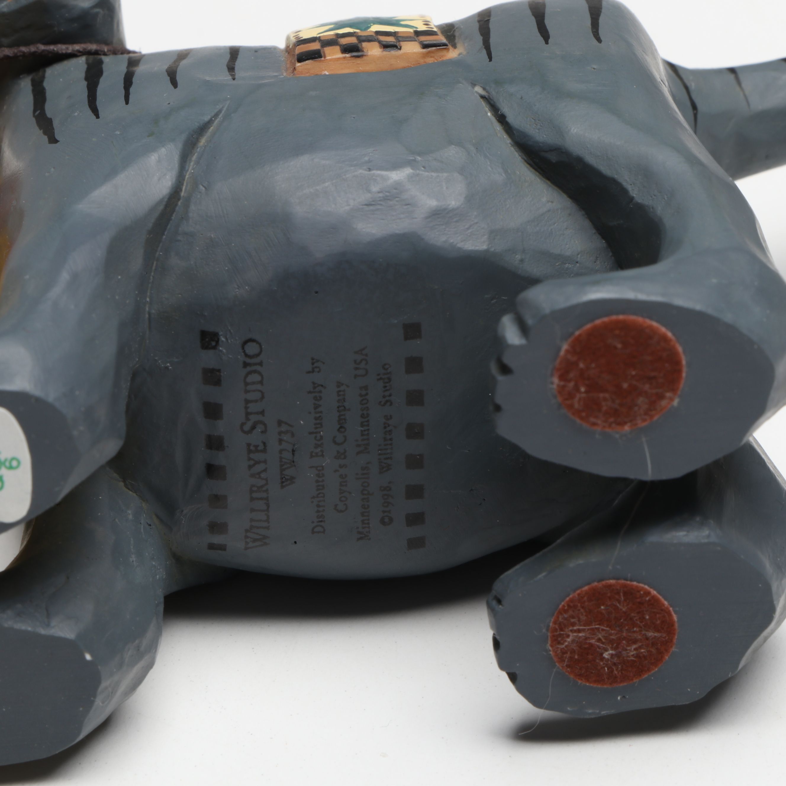 Williraye Studio Resin Folk Art Décor