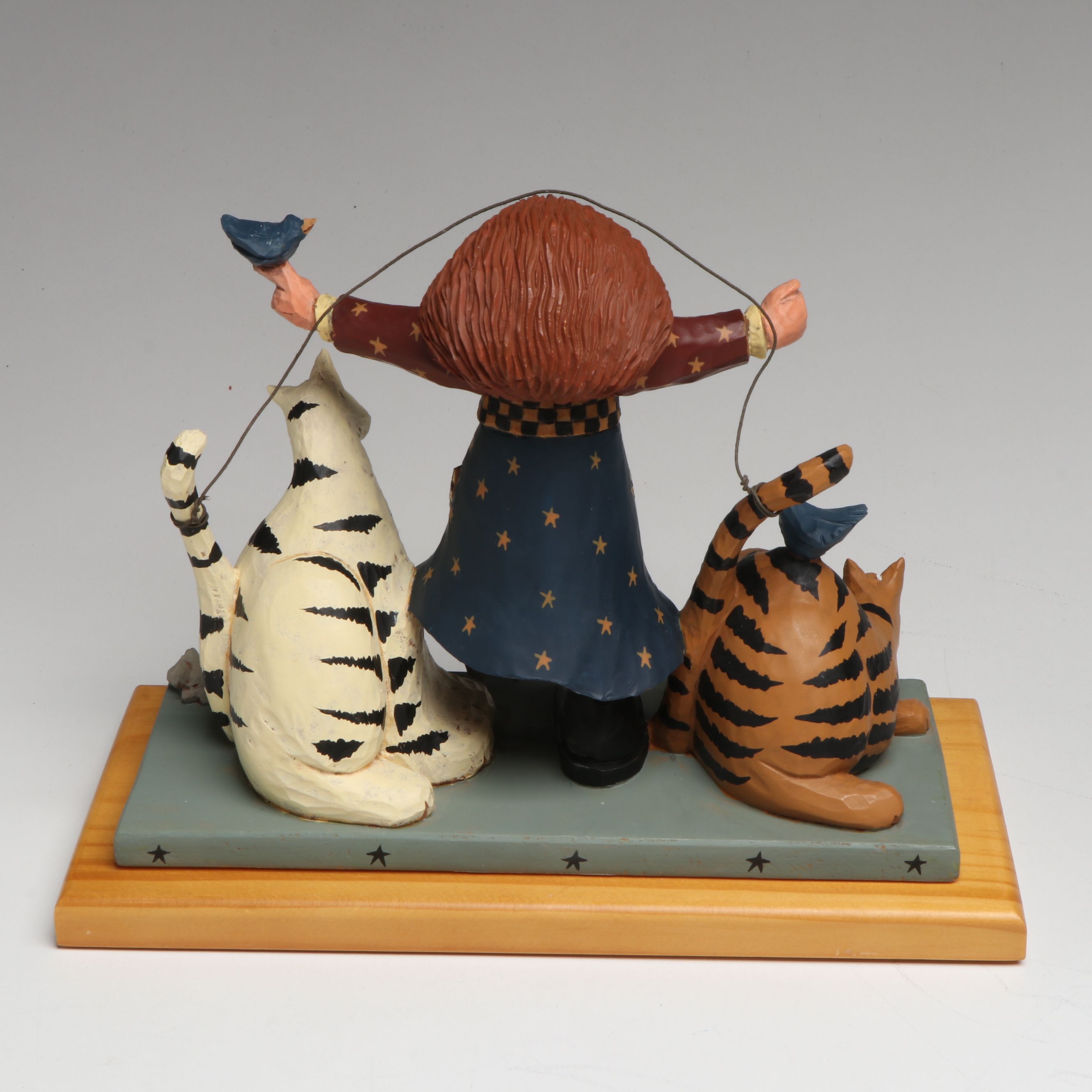 Williraye Studio Resin Folk Art Décor