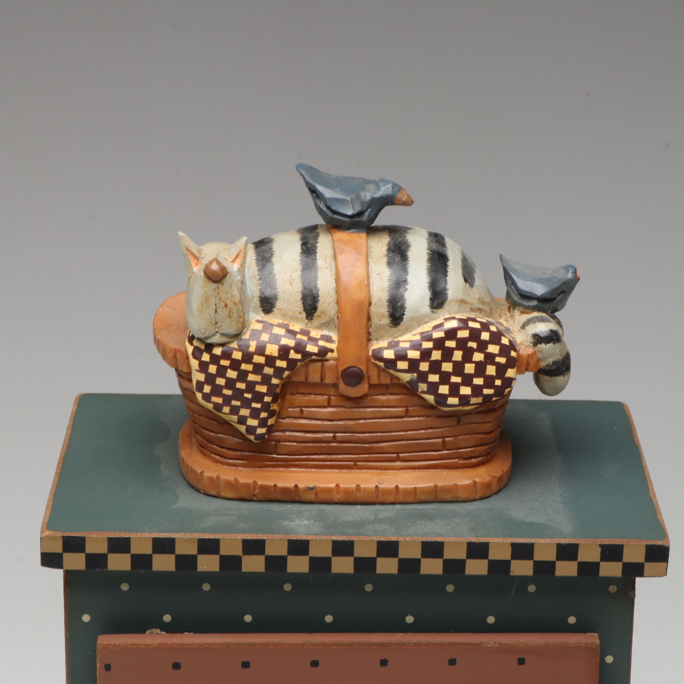 Williraye Studio Resin Folk Art Décor