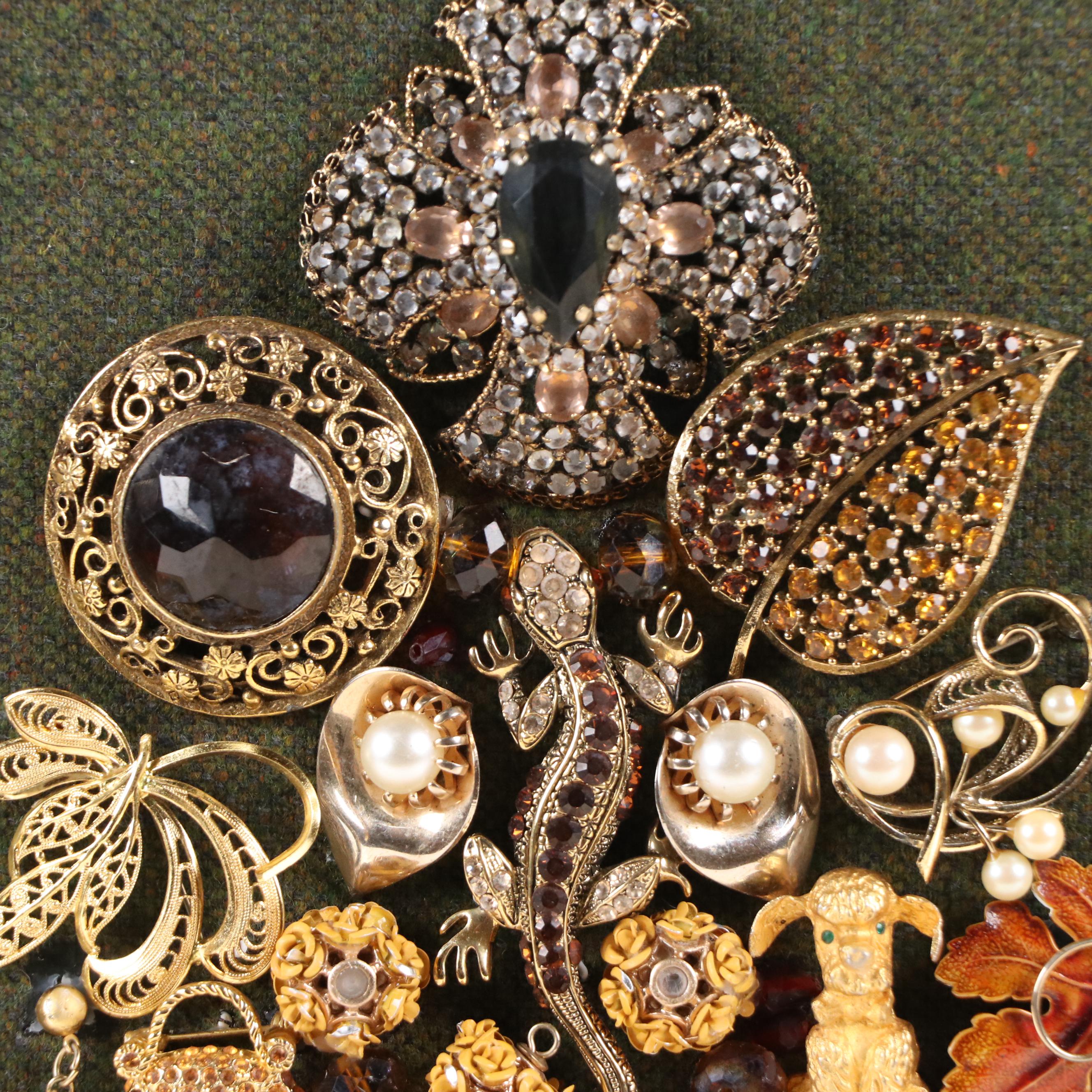 Karen Pagán Repurposed Jewelry Art Collage Bouquet in Vase, 2025