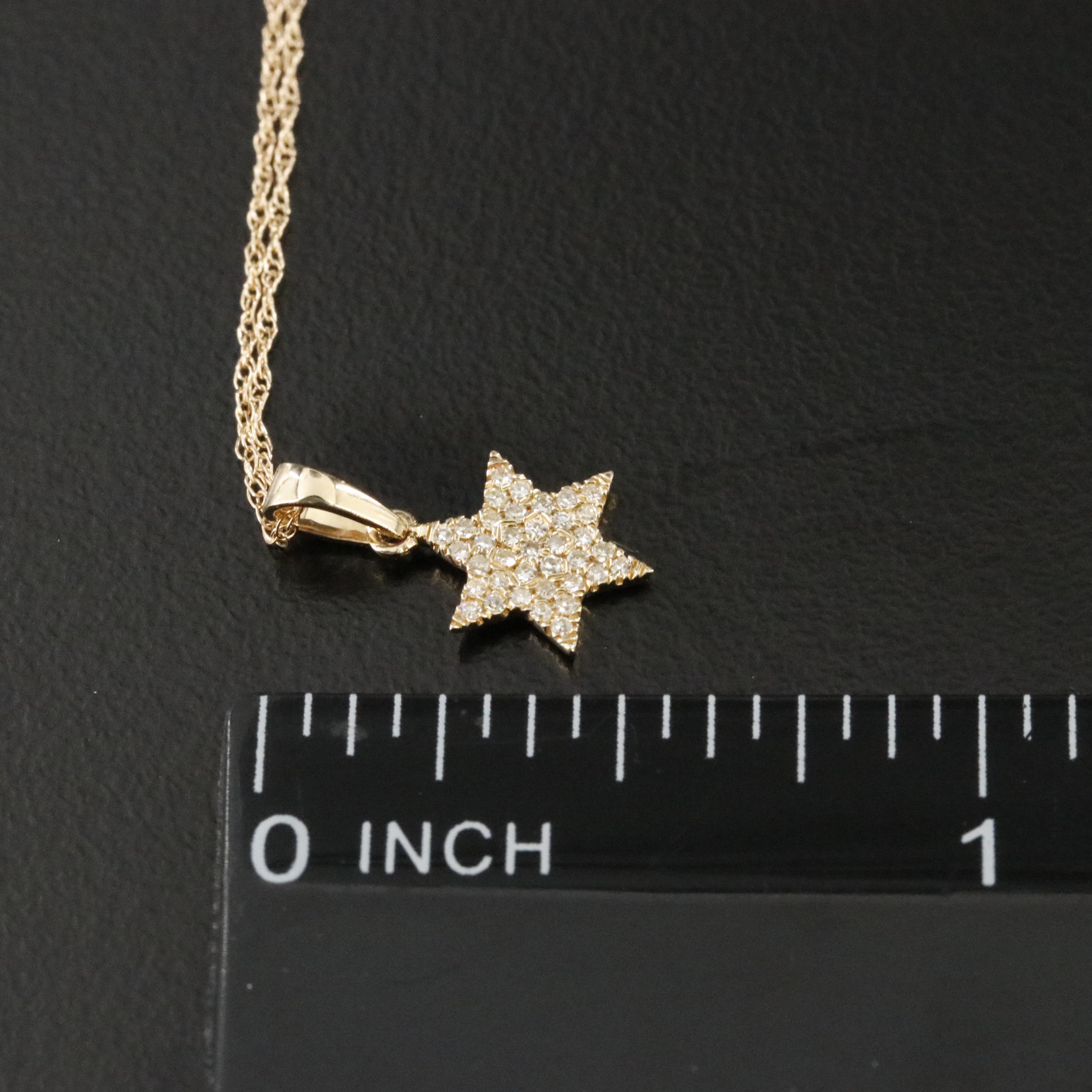14K 0.09 CTW Diamond Star Pendant Necklace