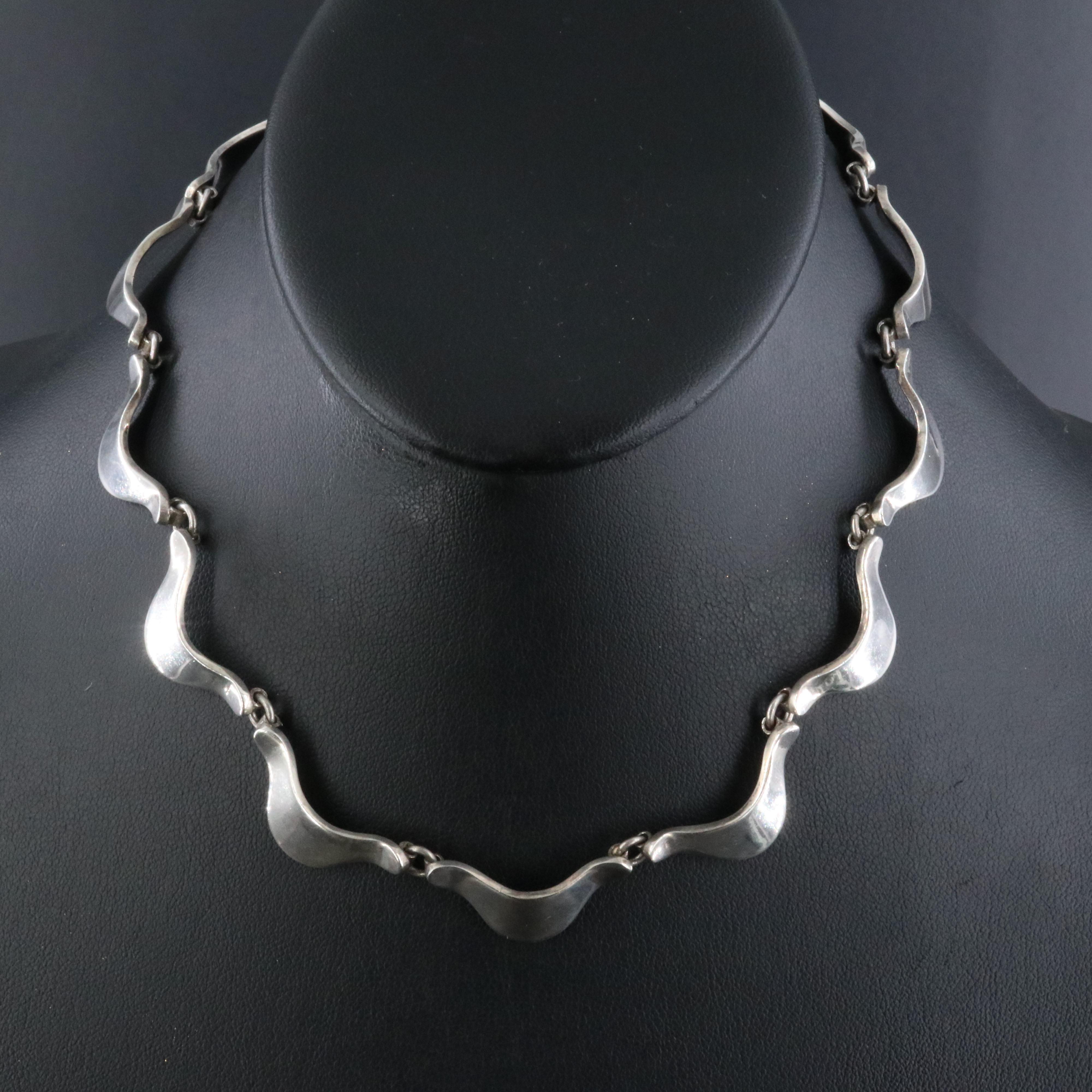 Taxco Mexican Sterling Scalloped Link Necklace