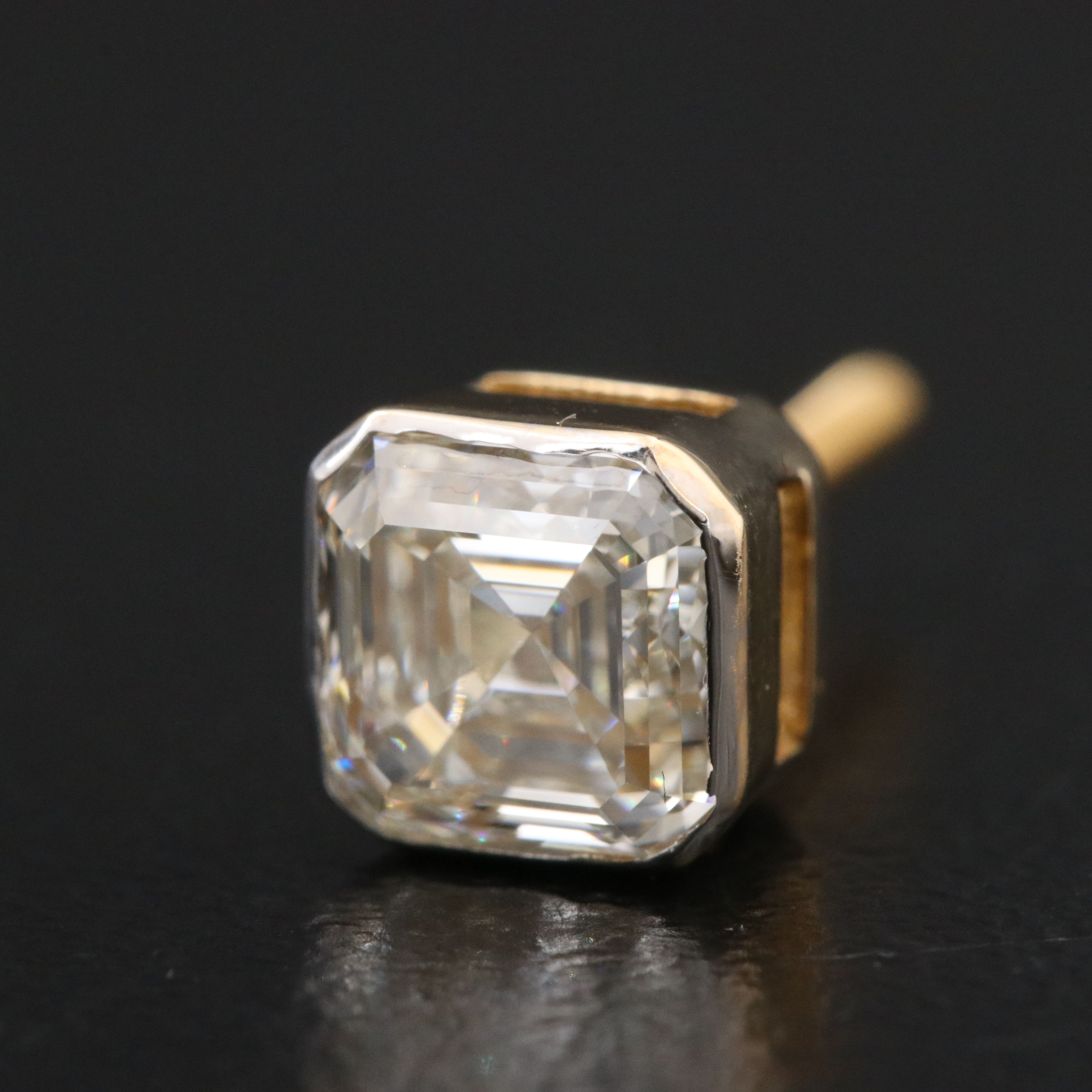 18K 2.07 CTW Internally Flawless Diamond Stud Earrings with GIA Reports