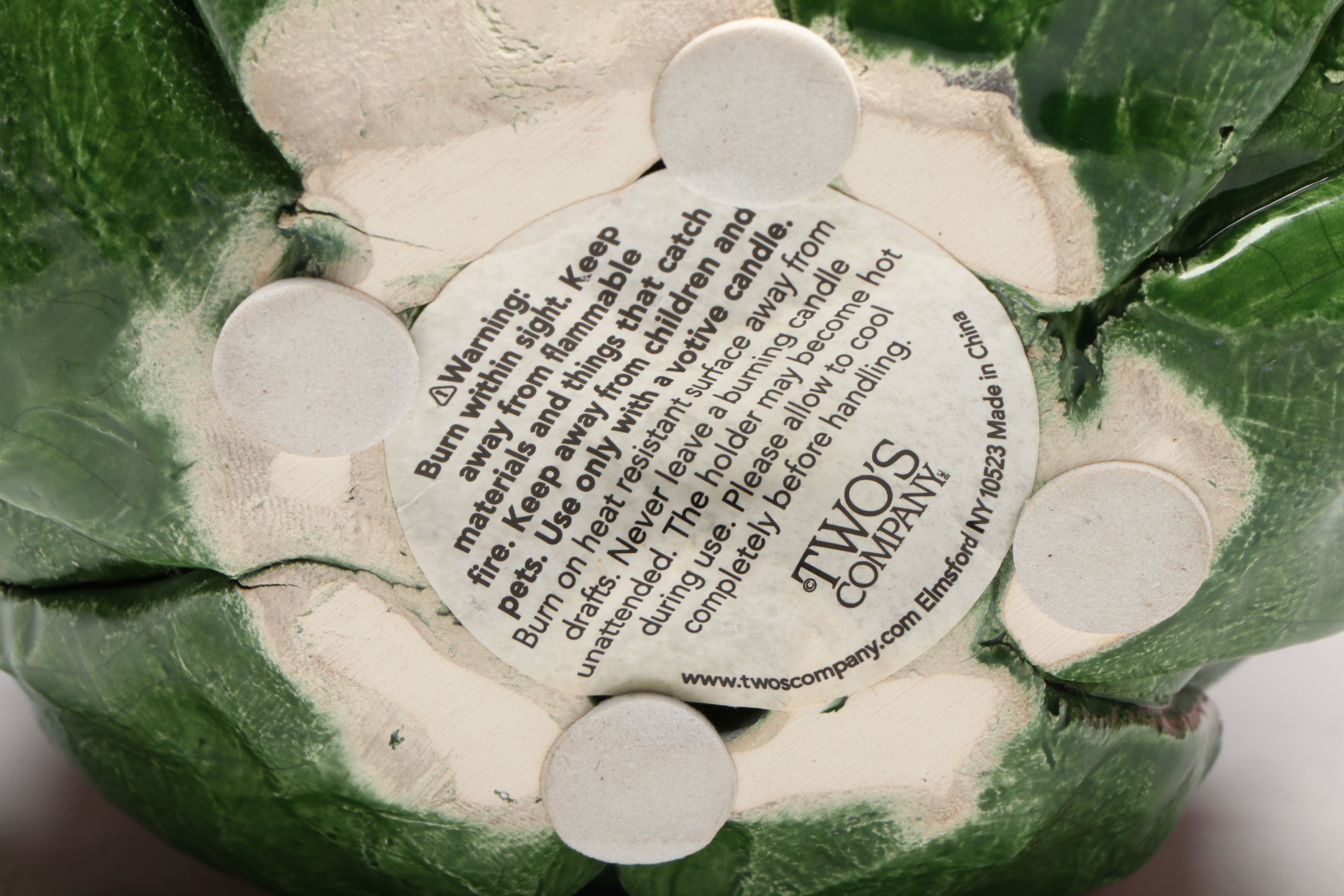 Majolica Style Ceramic Table Accessories with Pink Floral Cotton Table Linens