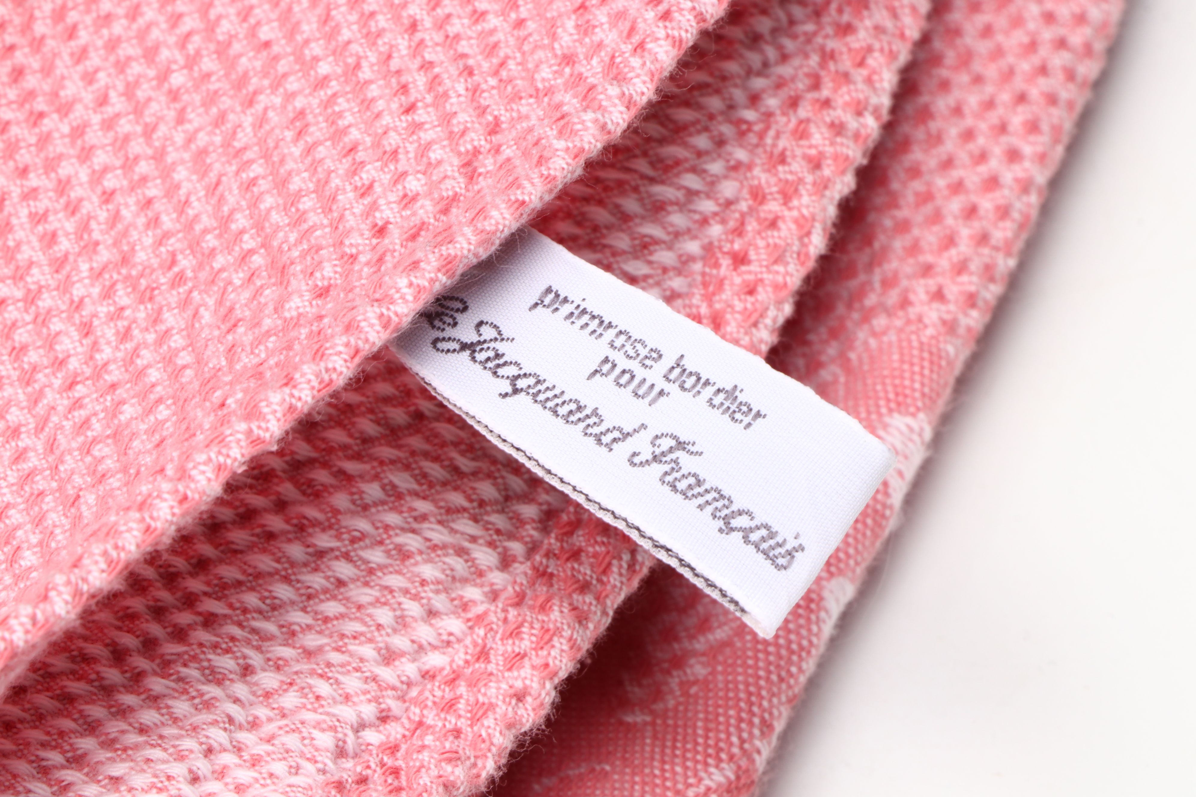 Majolica Style Ceramic Table Accessories with Pink Floral Cotton Table Linens