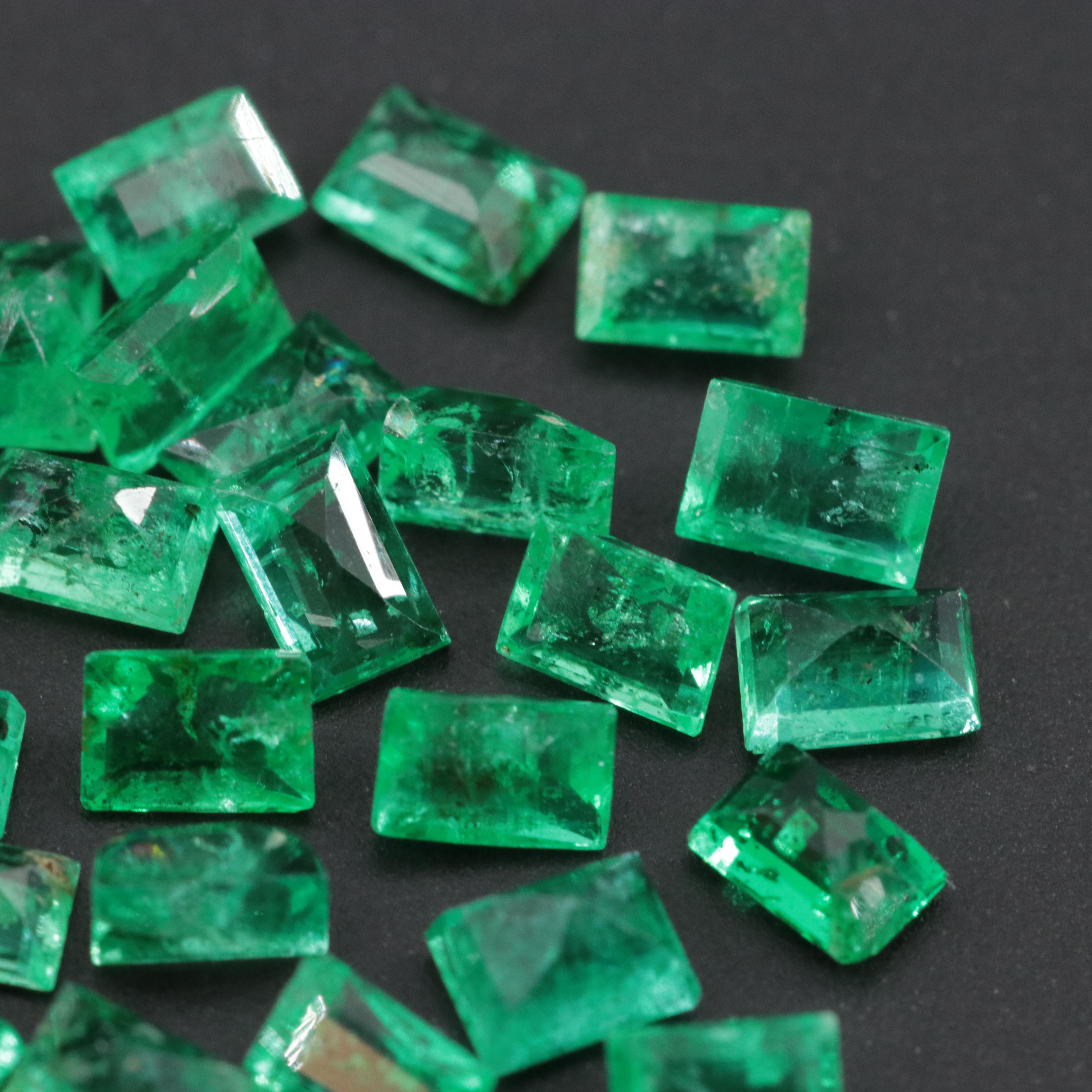 Loose 2.76 CTW Emeralds