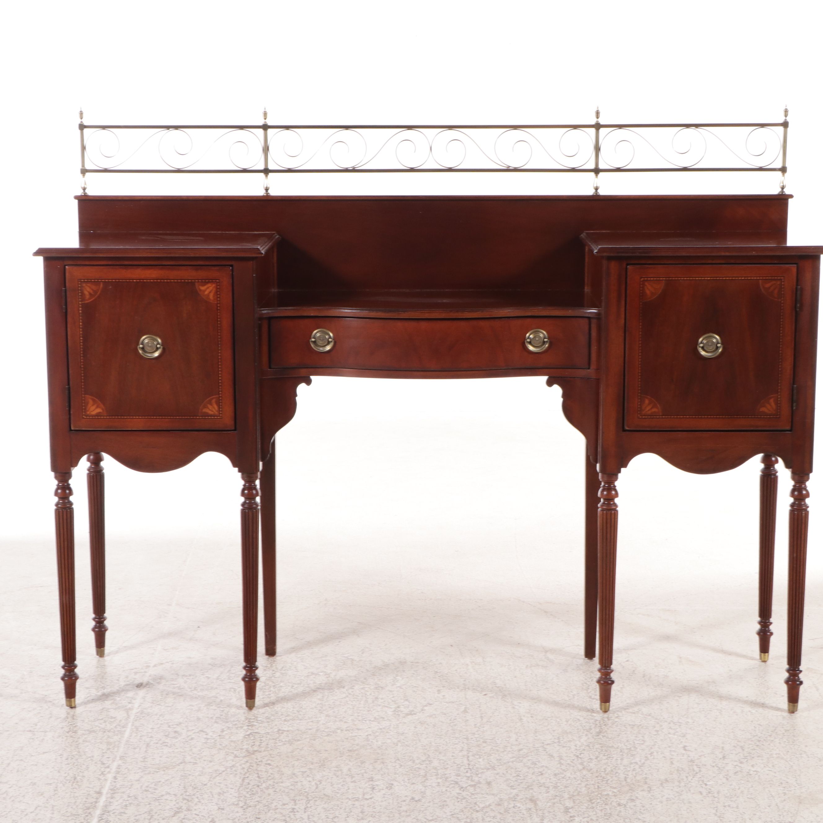 Lexington Furniture Sheraton Style Mahogany Sideboard Server, Late 20th Century