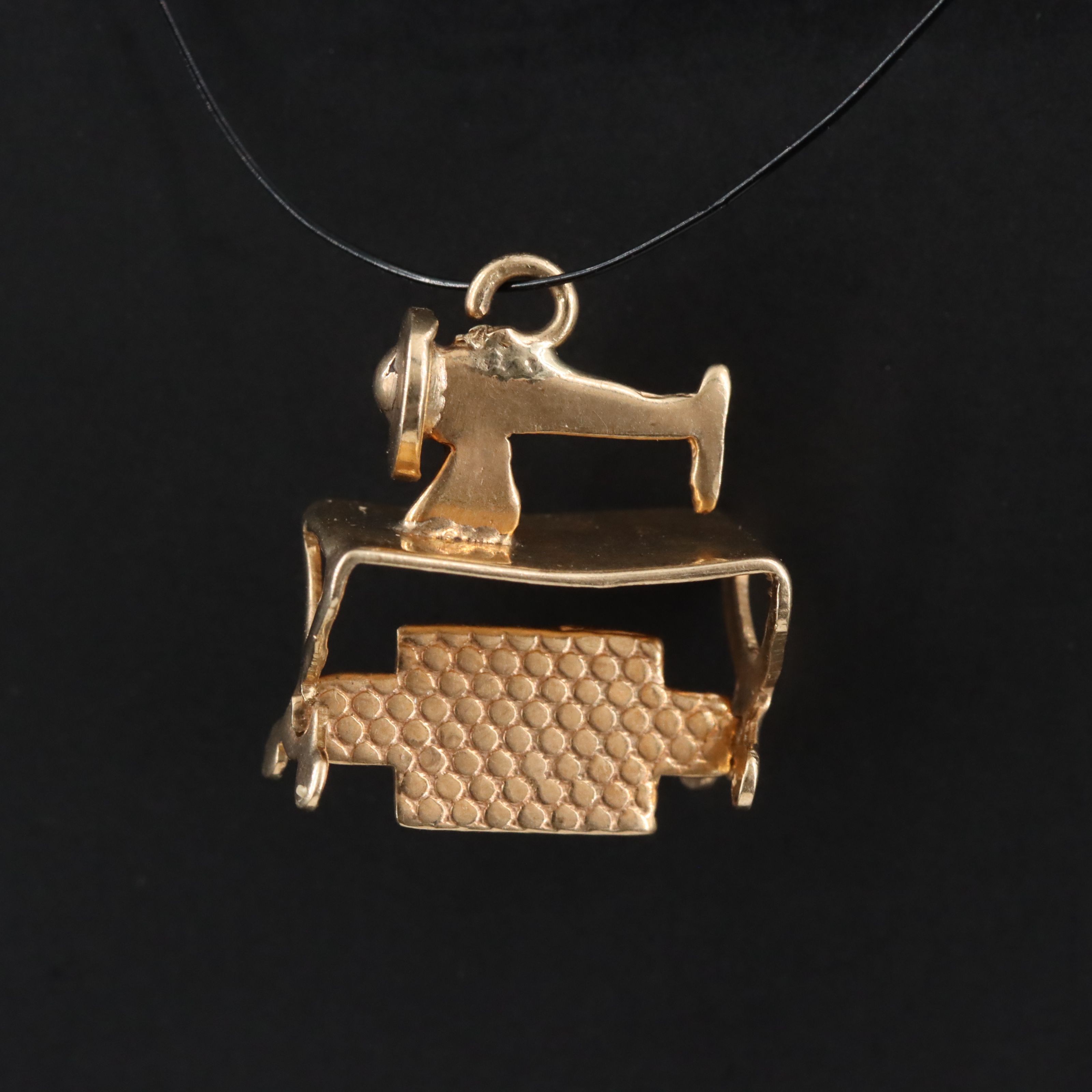 10K Articulated Antique Foot Pedal Sewing Machine Charm