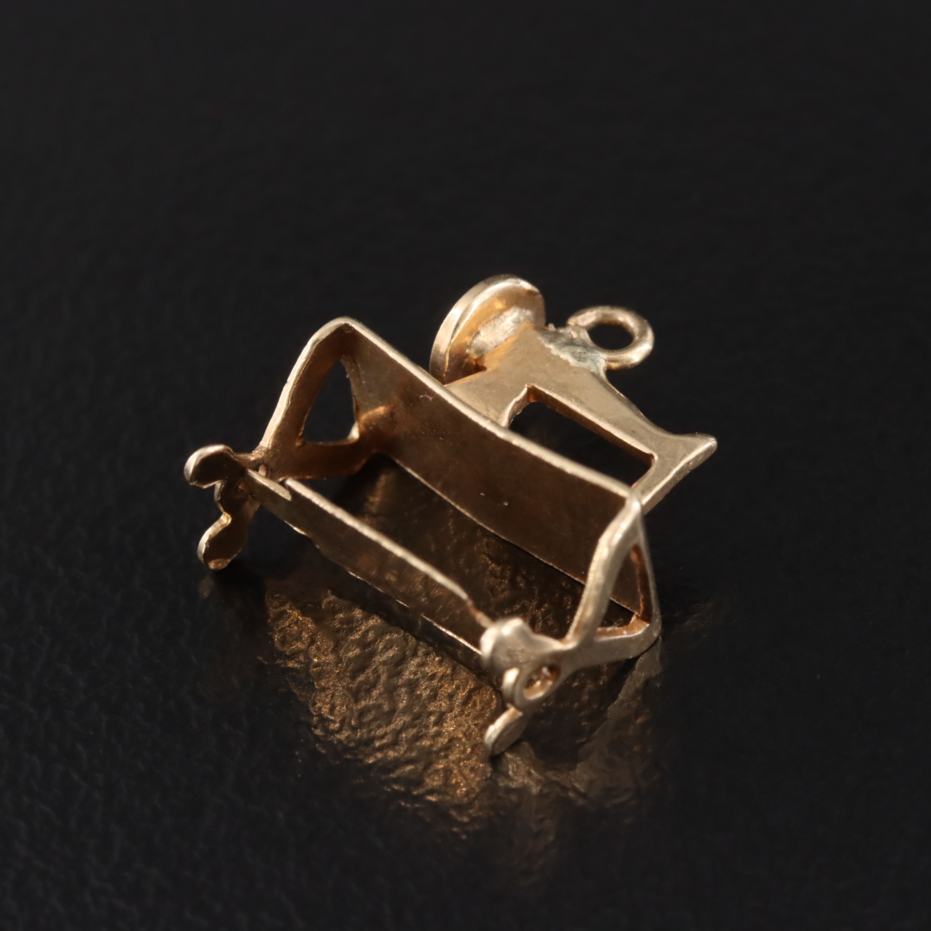 10K Articulated Antique Foot Pedal Sewing Machine Charm