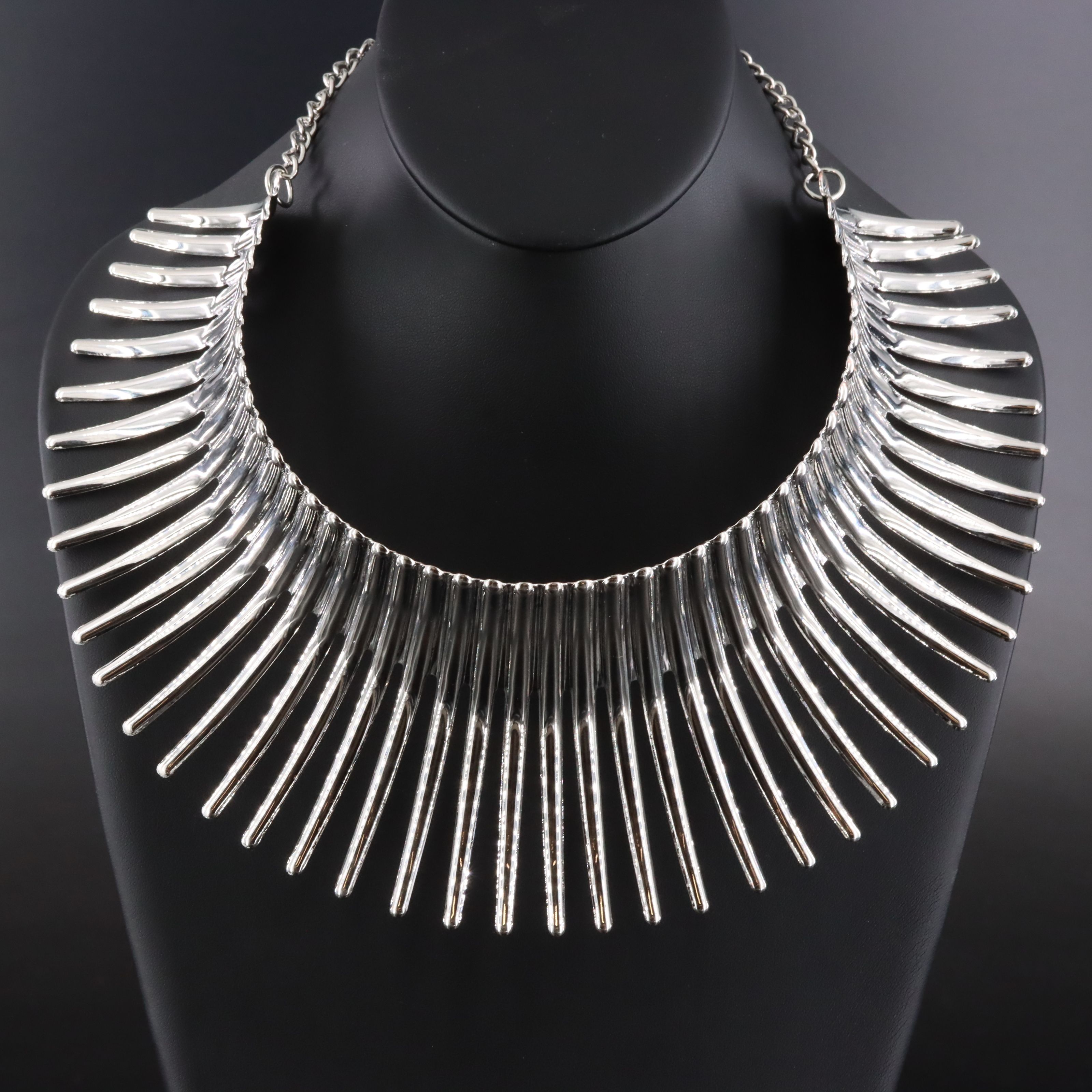 Tapered Collar Necklace
