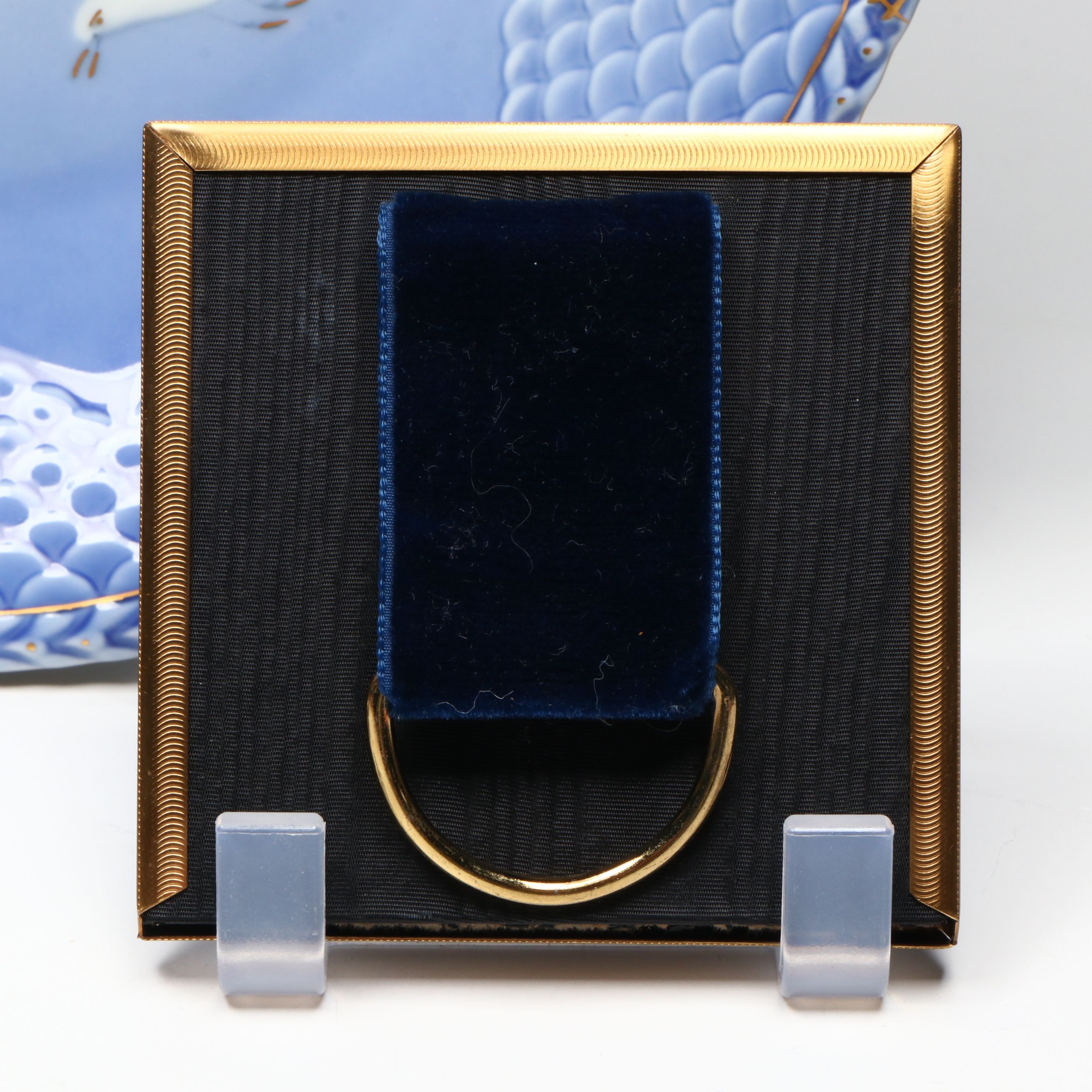 Bing & Grøndahl "Seagull" Handled Plate with Mother's Day Plate Motif Pendants