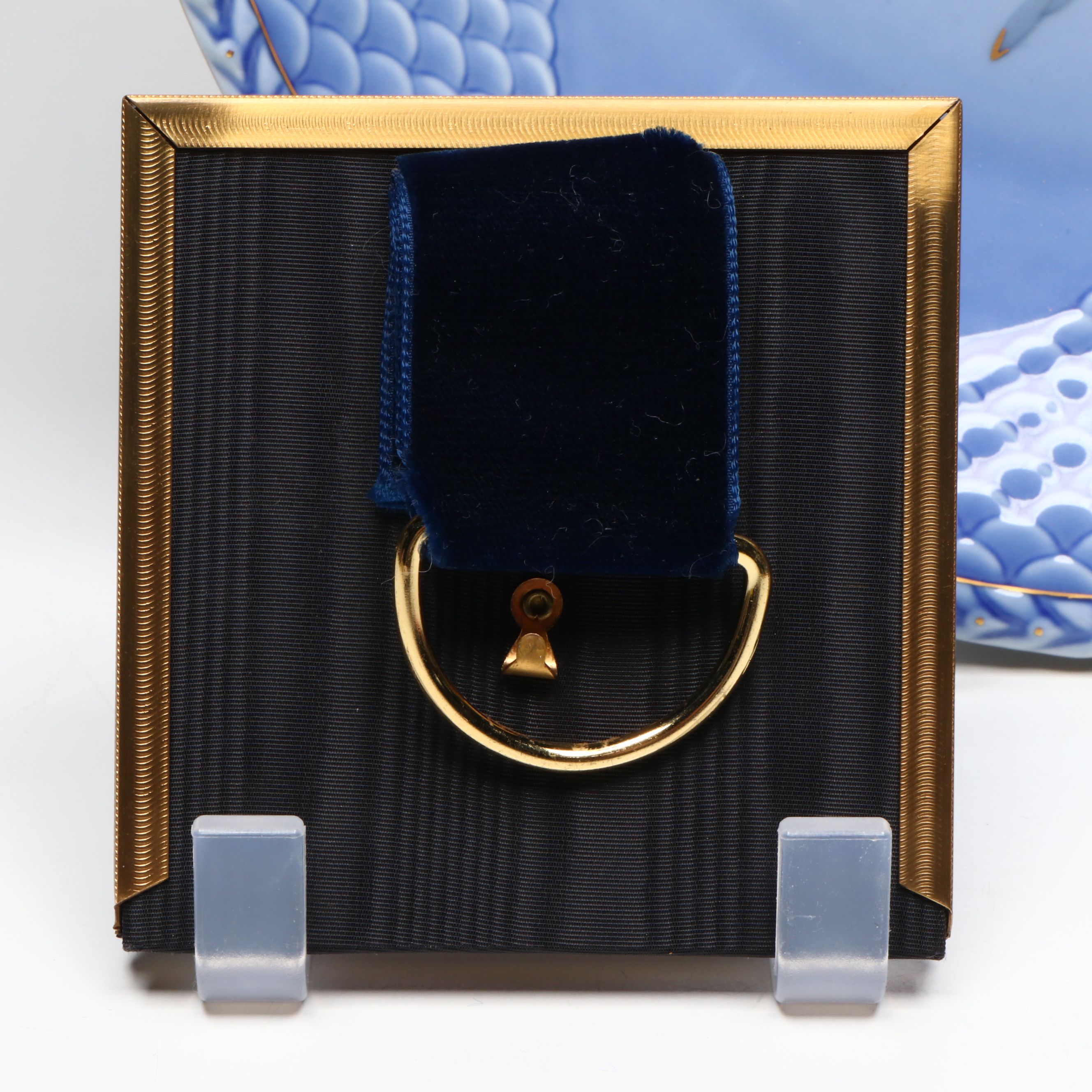 Bing & Grøndahl "Seagull" Handled Plate with Mother's Day Plate Motif Pendants