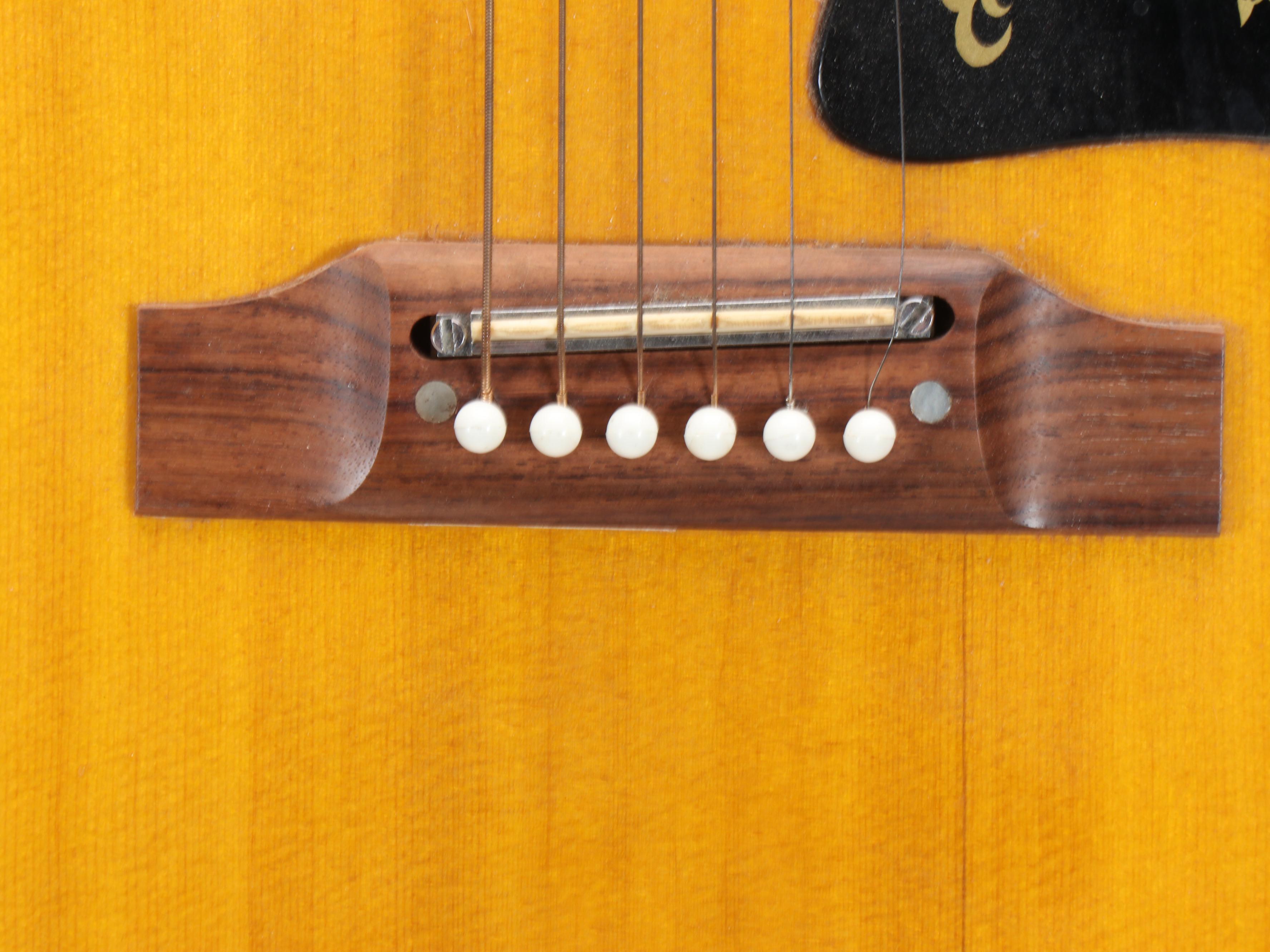 Kent Bonanza Acoustic Guitar with Mother-of-Pearl and Rosewood Fretboard