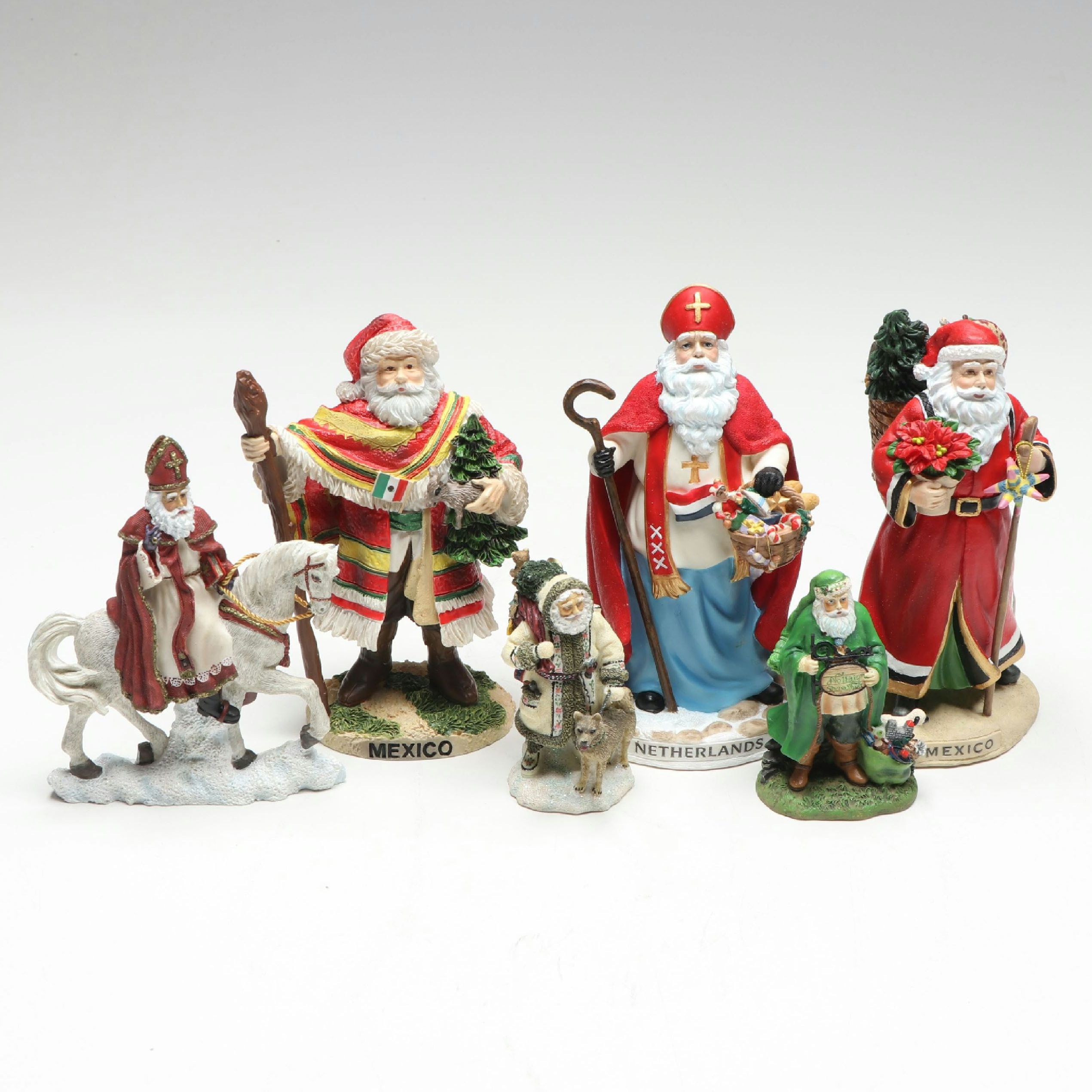 Pipka "World of Santa" and More Figurines with Sinter Klaas Ornament