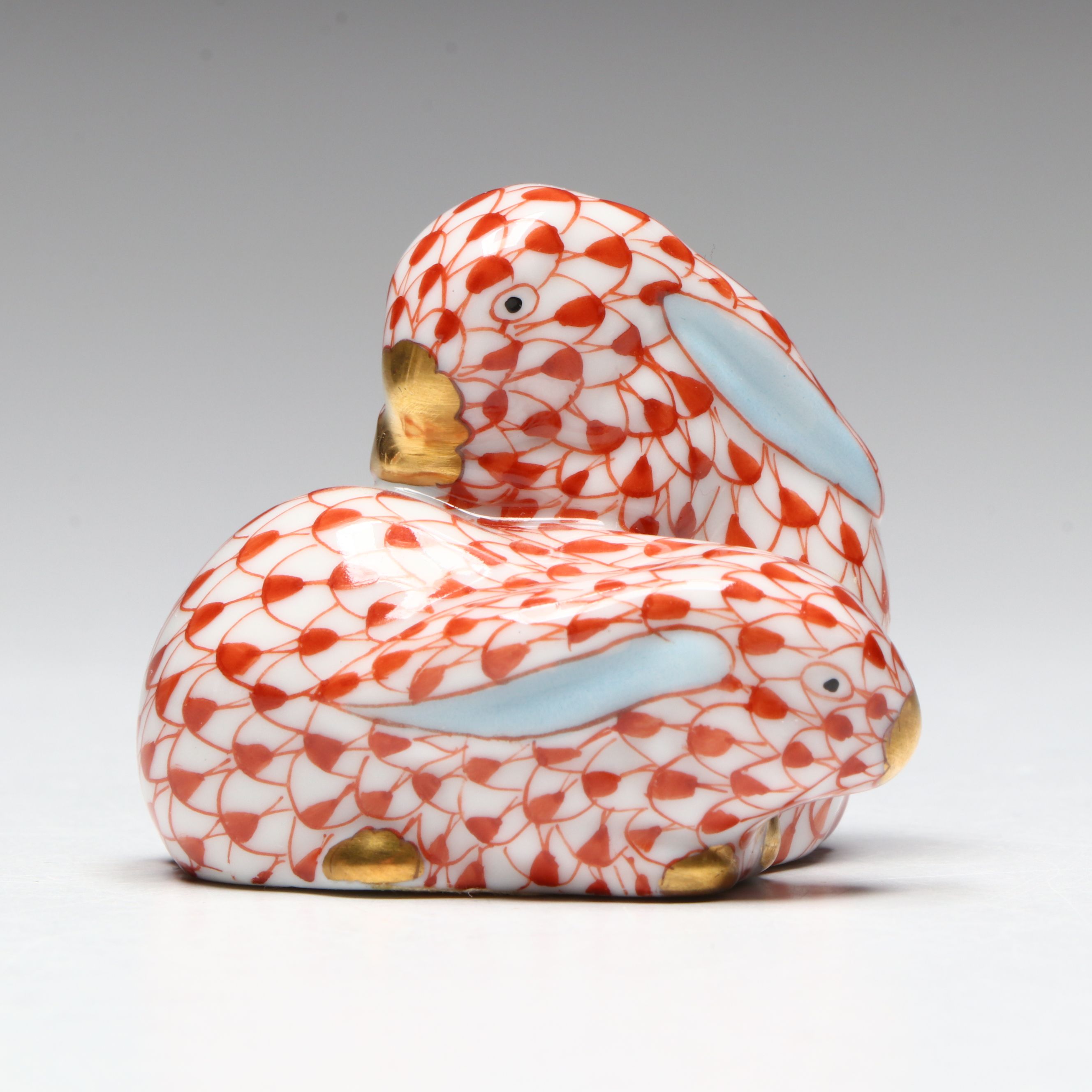 Herend Rust Fishnet with Gold "Pair of Rabbits" Porcelain Figurine