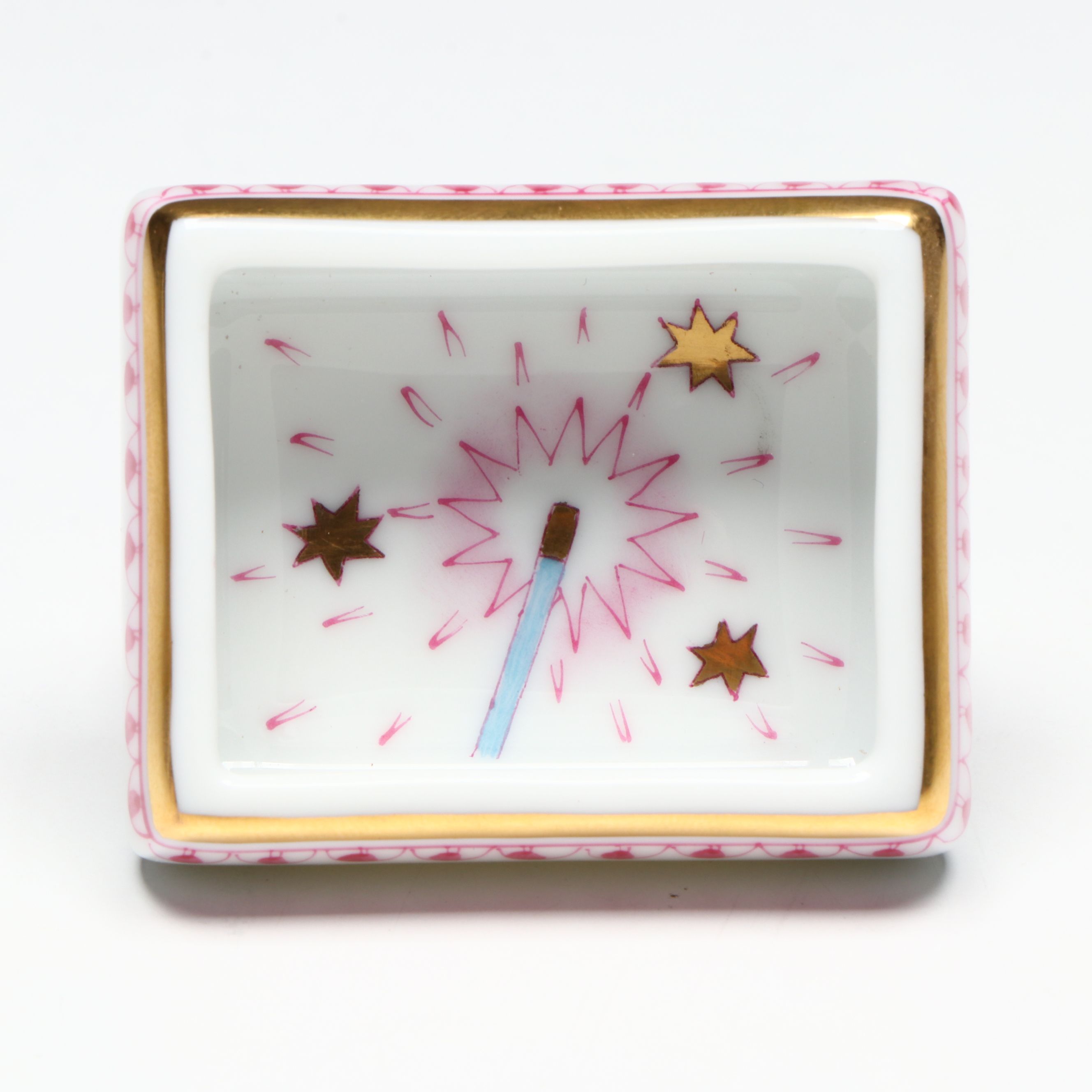 Herend Raspberry Fishnet with Gold "Tooth Fairy" Porcelain Rabbit Box