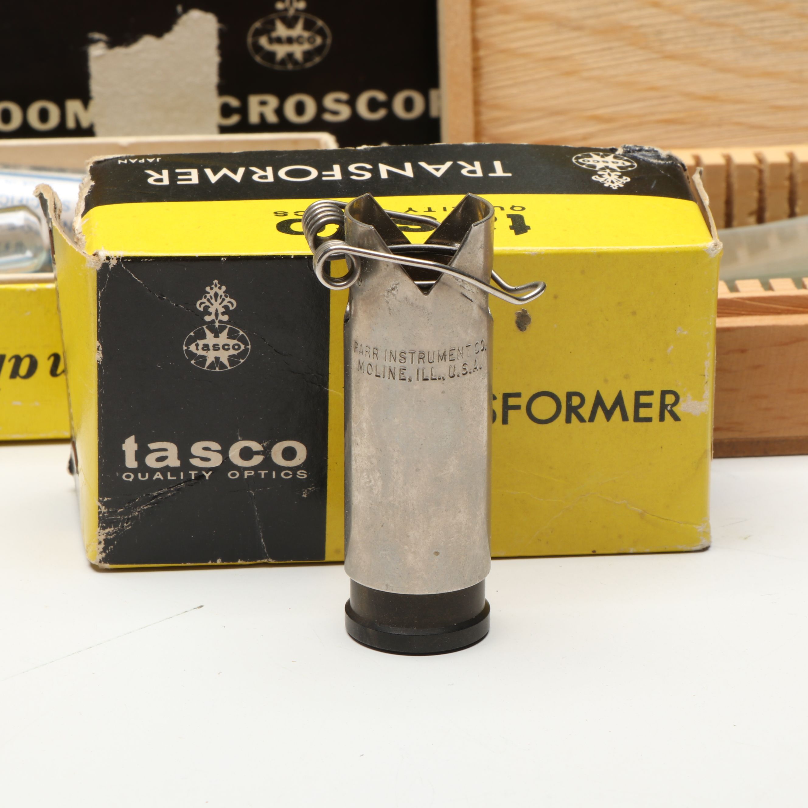 Tasco Deluxe Zoom Microscope Kit, Mounting Kit, and Transformer