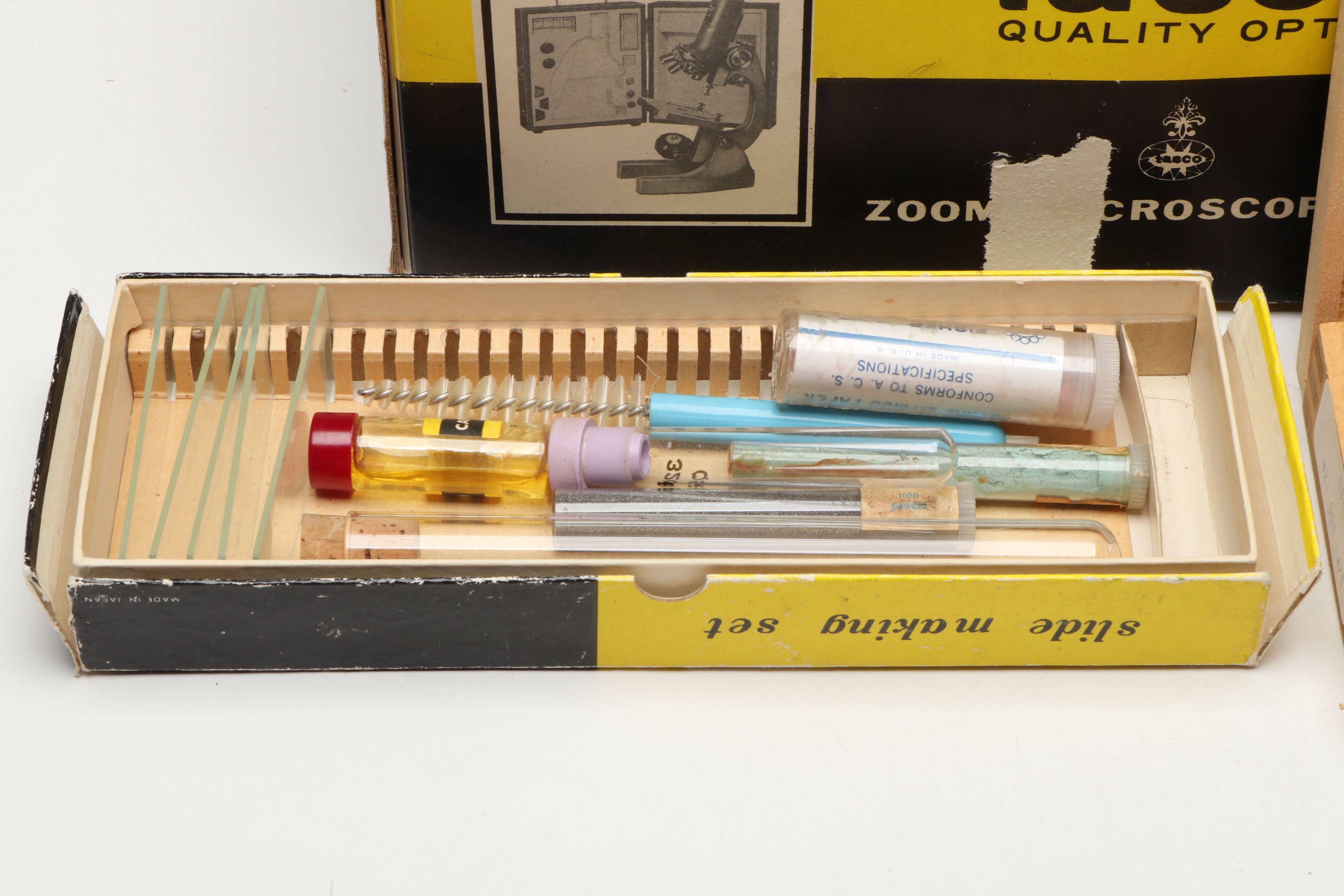 Tasco Deluxe Zoom Microscope Kit, Mounting Kit, and Transformer