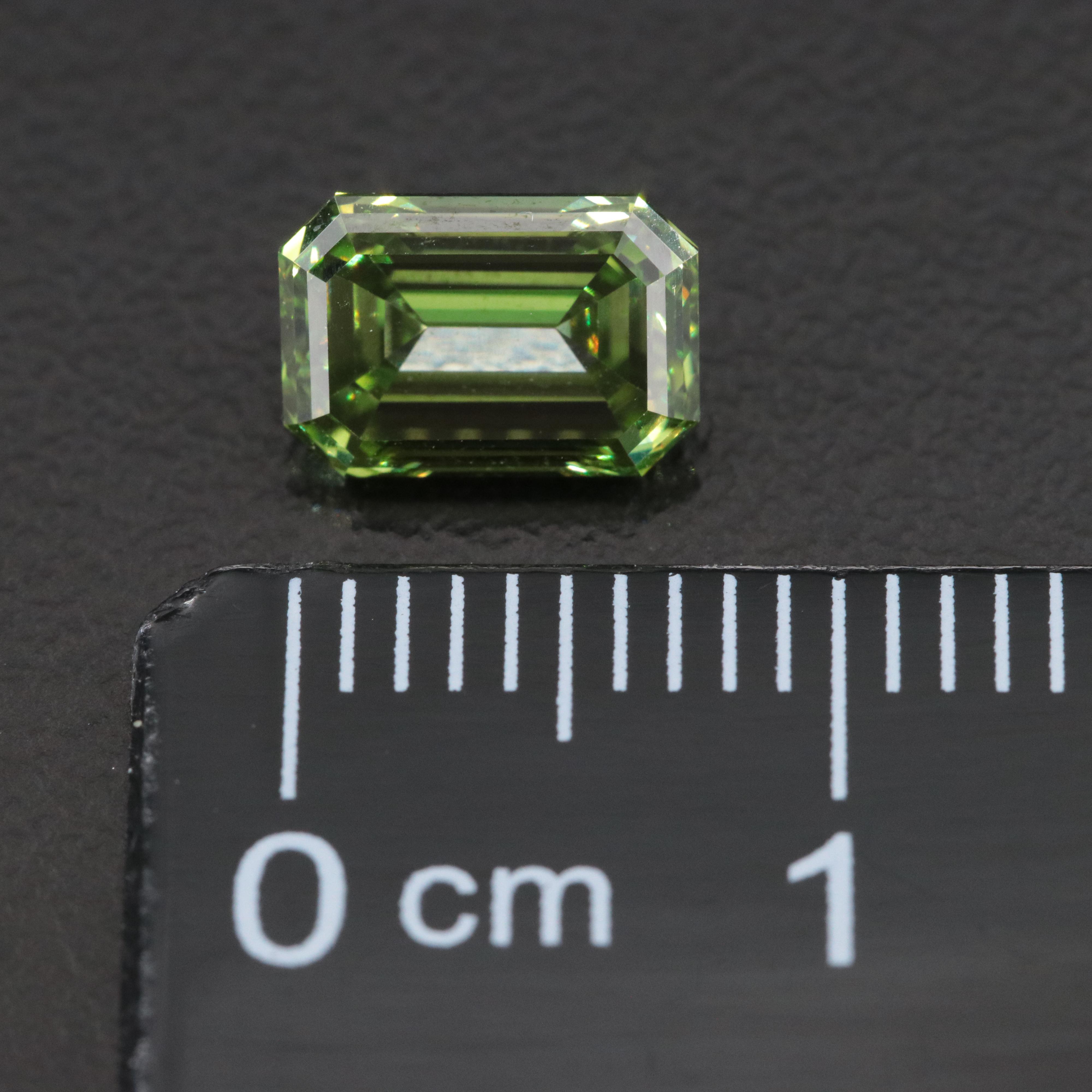Loose 1.52 CT Lab Grown Fancy Green Diamond with IGI Report