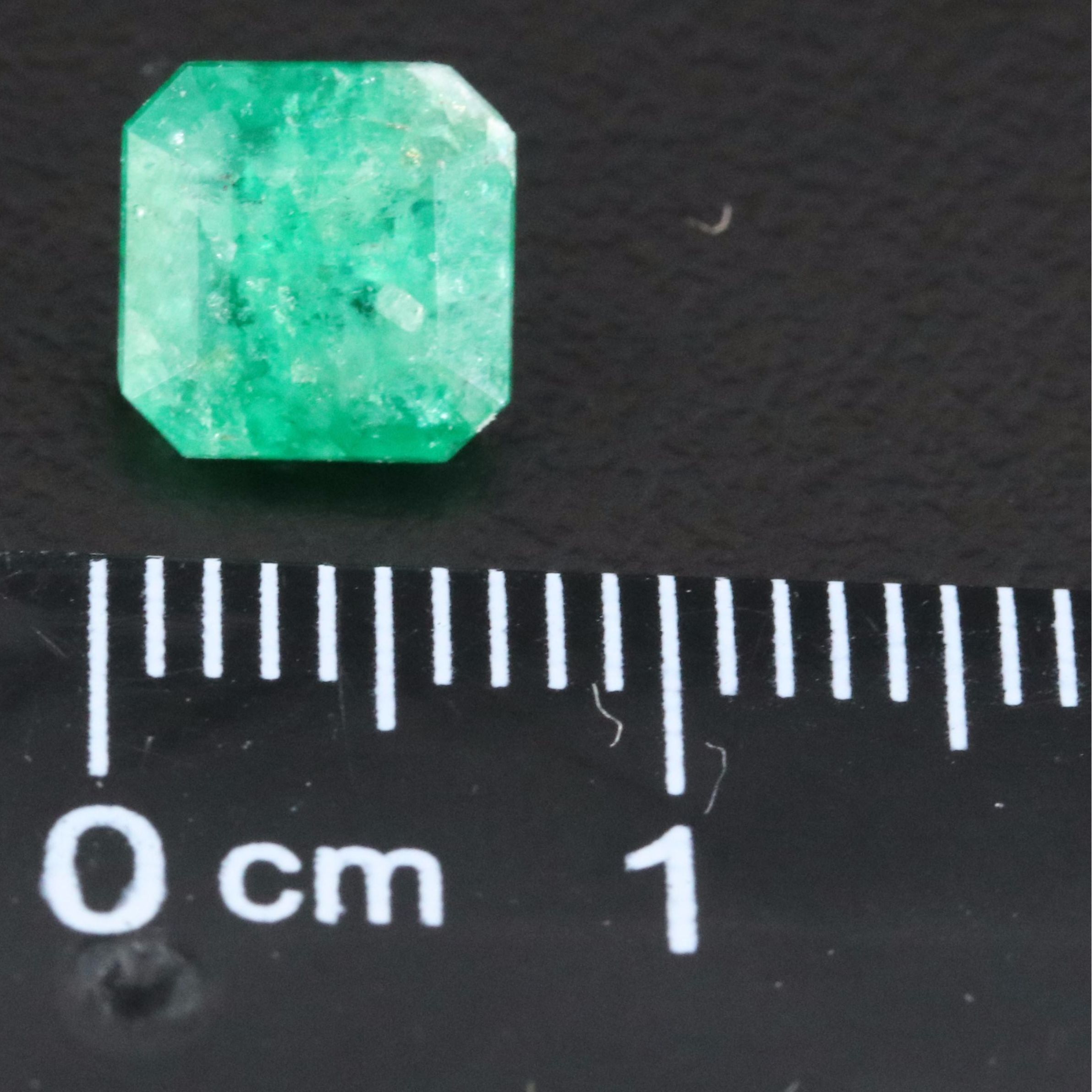 Loose 1.55 CT Emerald